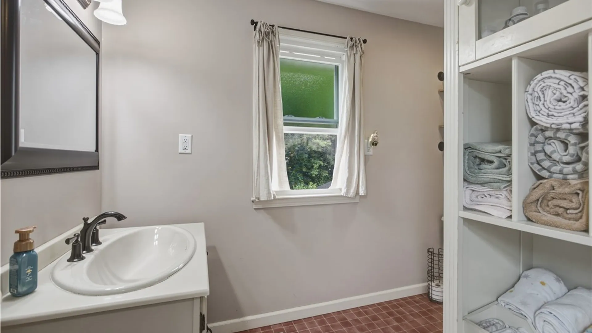 Property at 319 Ridgewood Drive, Syracuse, NY 13206 17