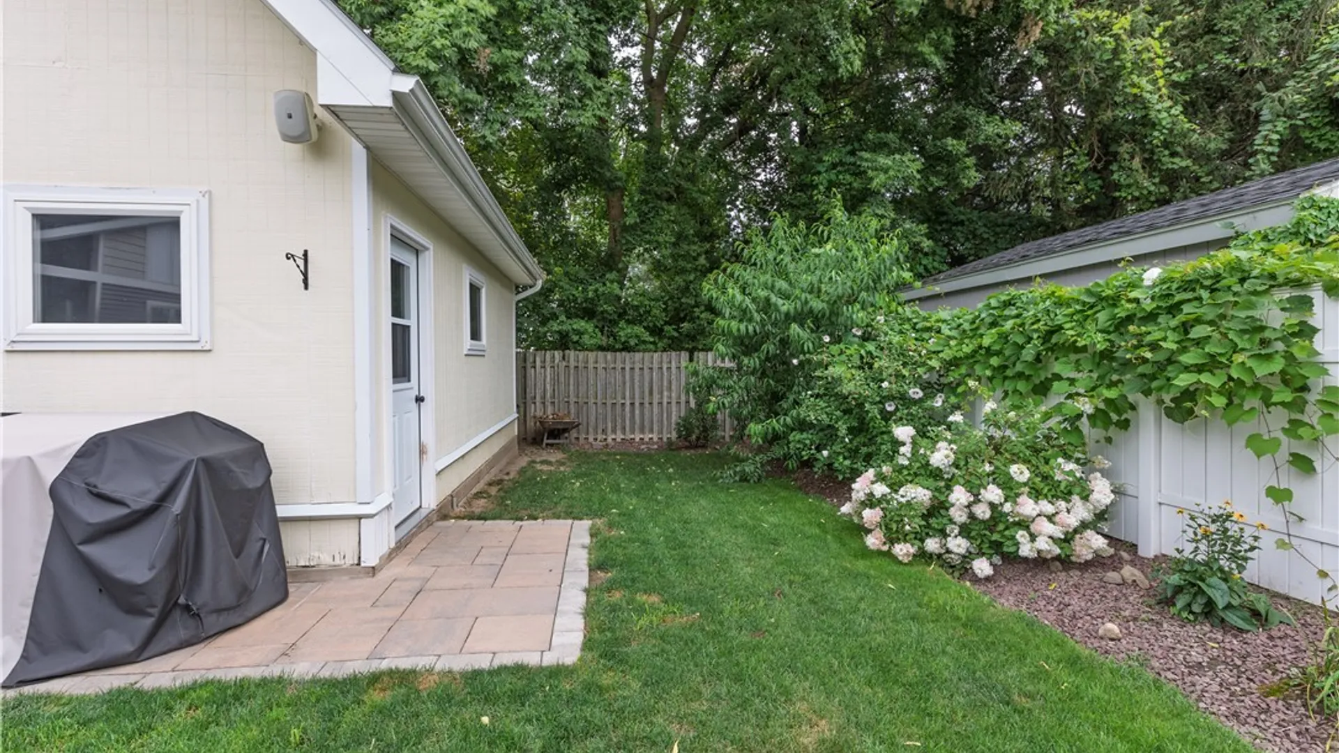 Property at 319 Ridgewood Drive, Syracuse, NY 13206 30