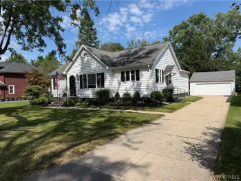 Property at 88 Royal Parkway, Amherst, NY 14221