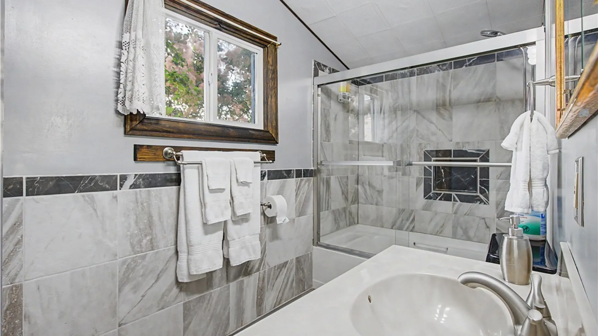 Property at 8 Scharoun Drive, Richland, NY 13142 14