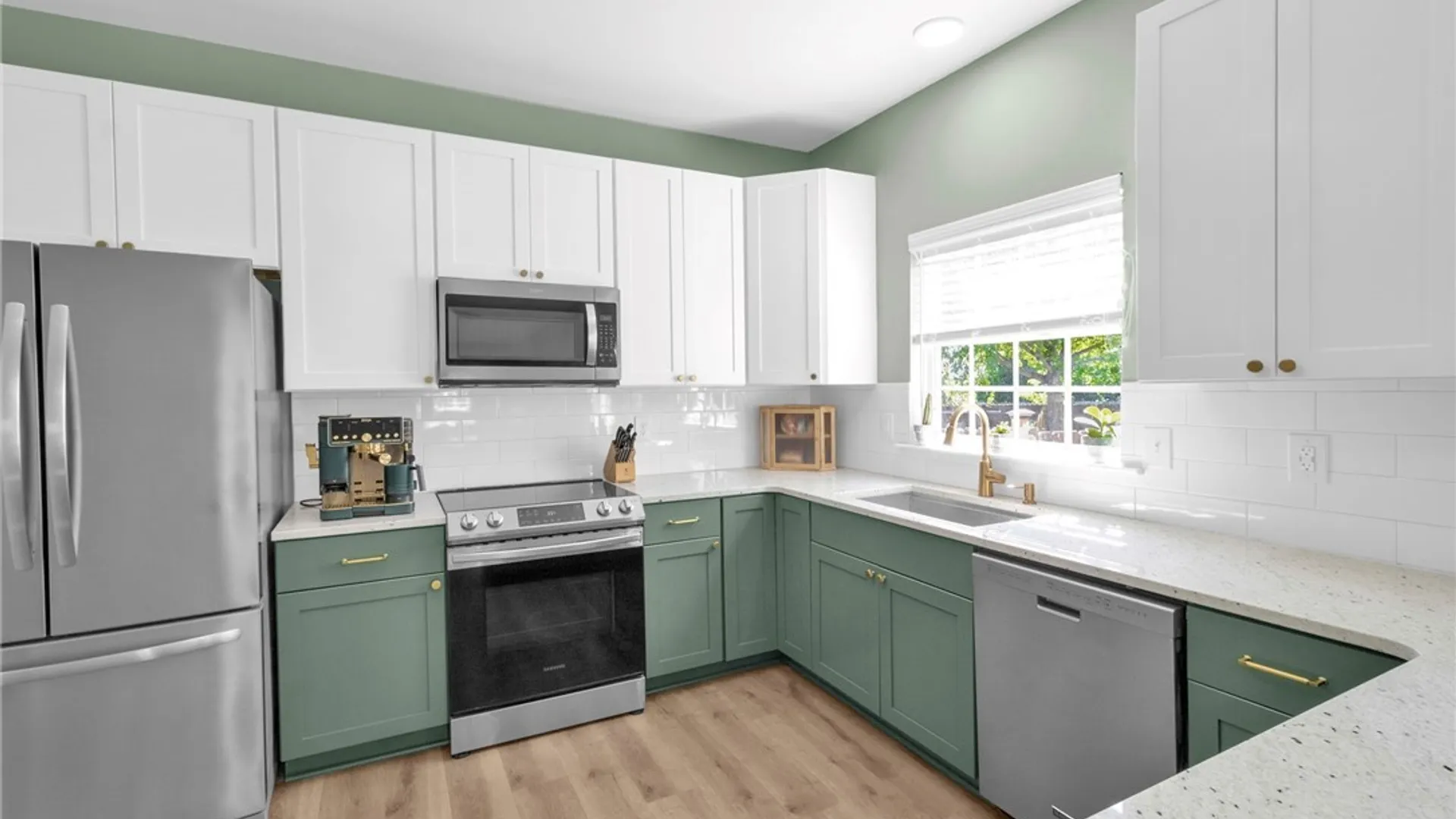 Property at 71 Carla Lane, West Seneca, NY 14224 13