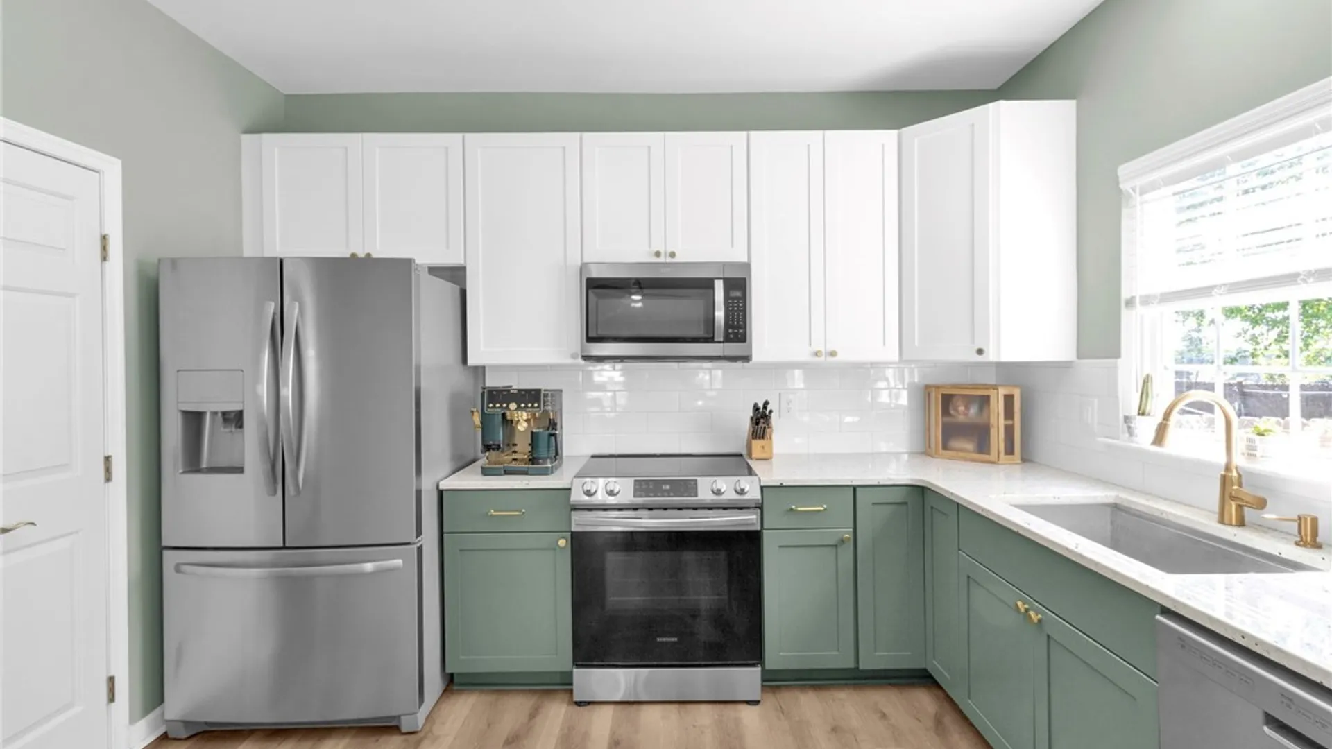 Property at 71 Carla Lane, West Seneca, NY 14224 15