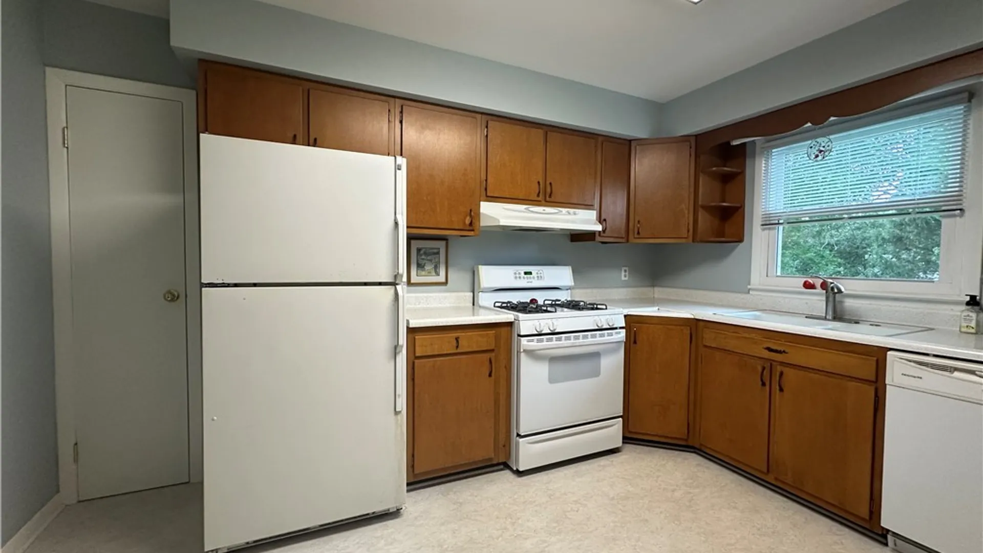 Property at 103 Grove Ave Extension, Auburn, NY 13021 16