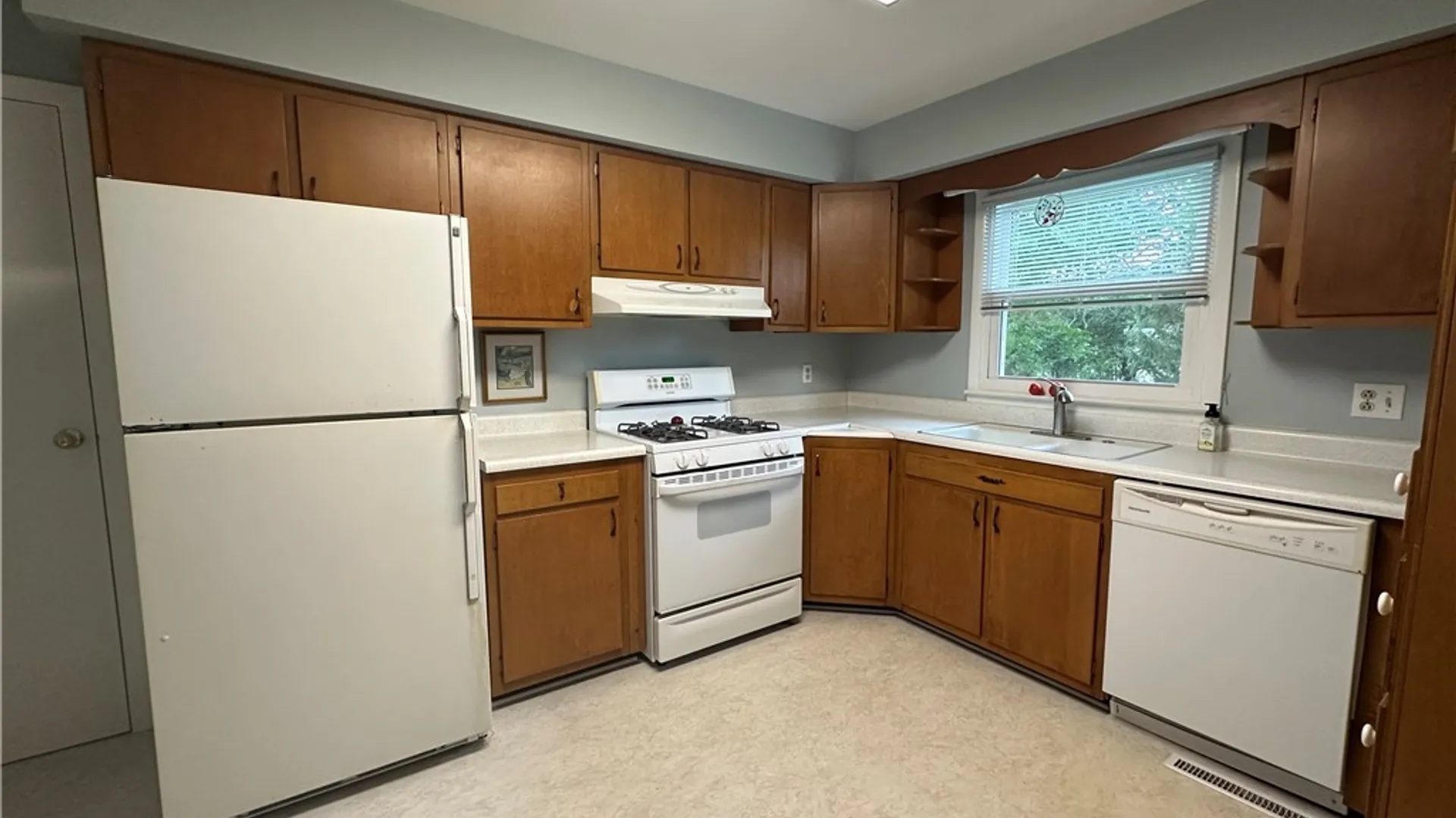 Property at 103 Grove Ave Extension, Auburn, NY 13021 14