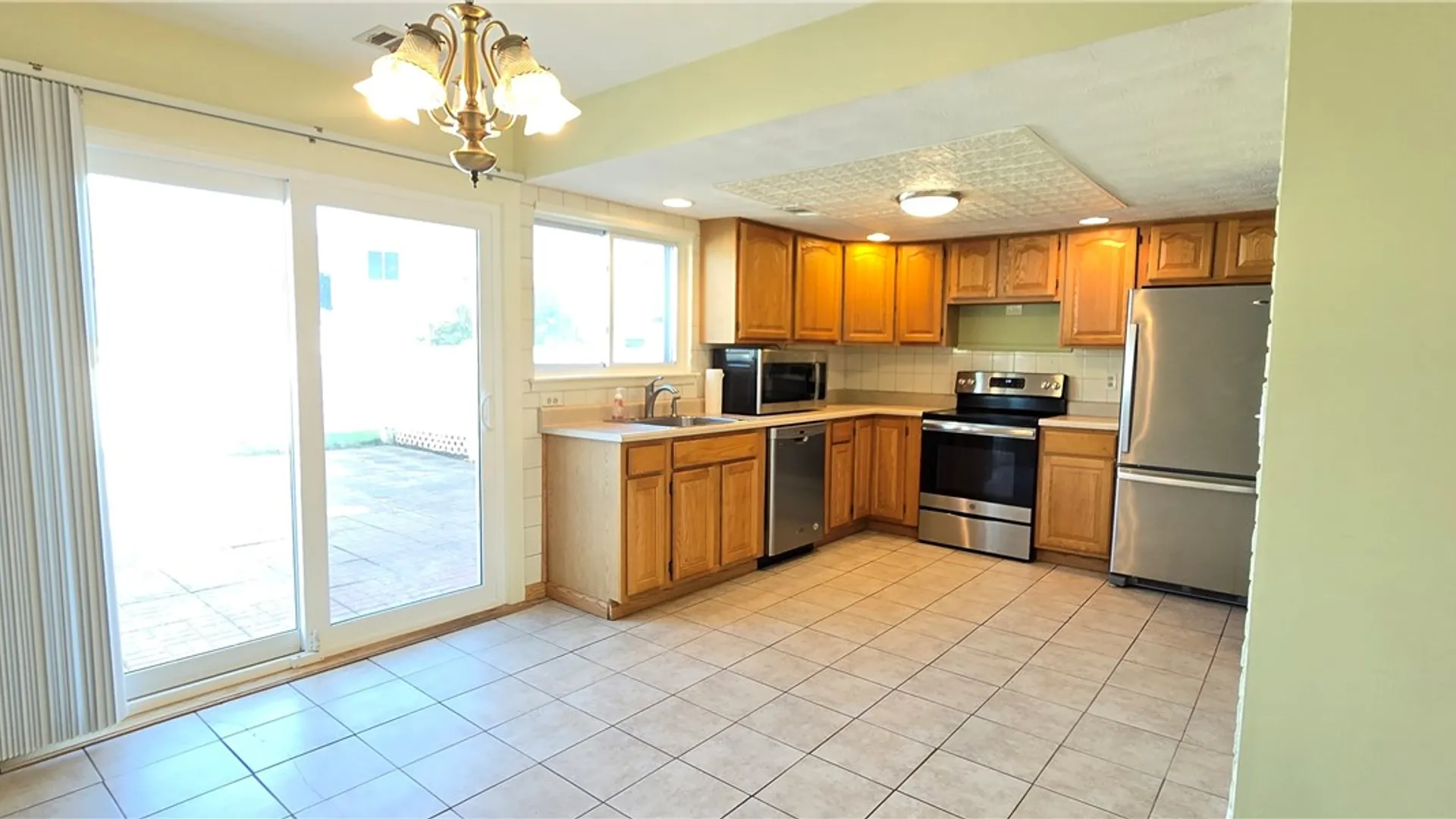 Property at 145 Windsorshire Drive, Ogden, NY 14624 6