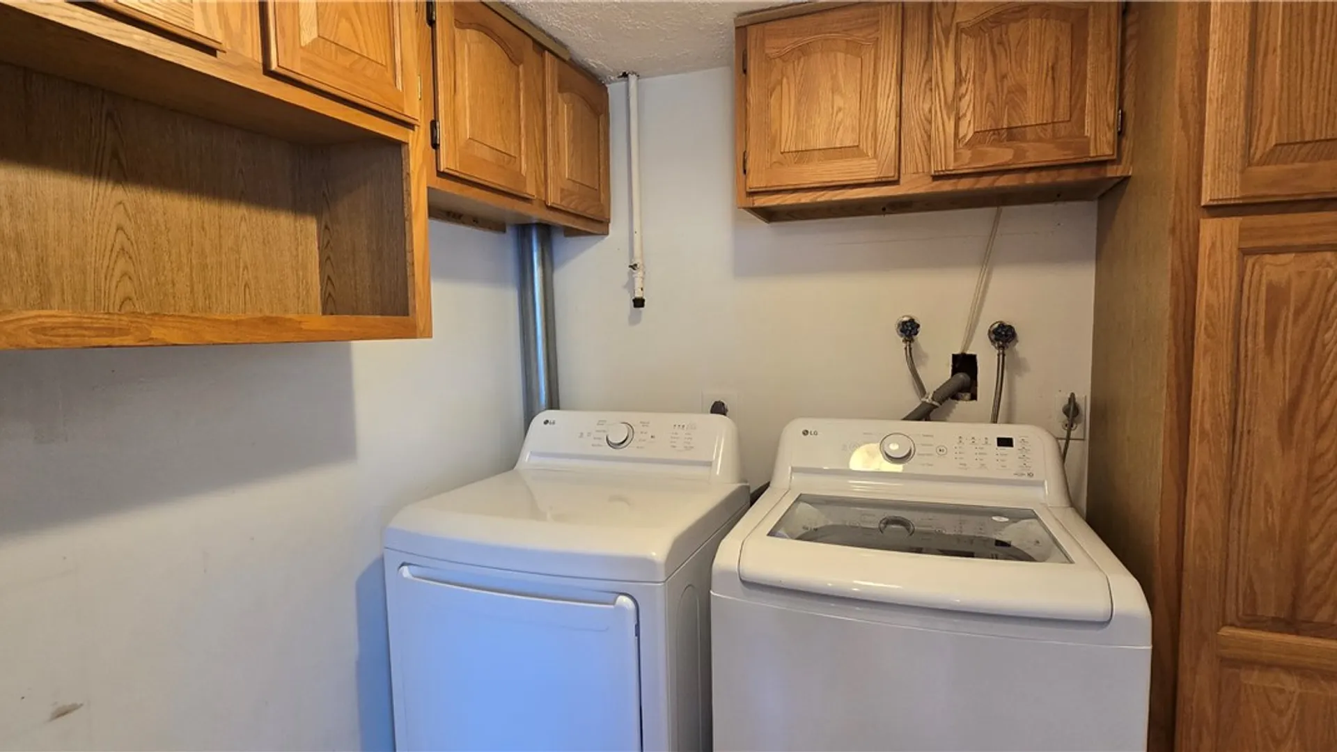 Property at 145 Windsorshire Drive, Ogden, NY 14624 9