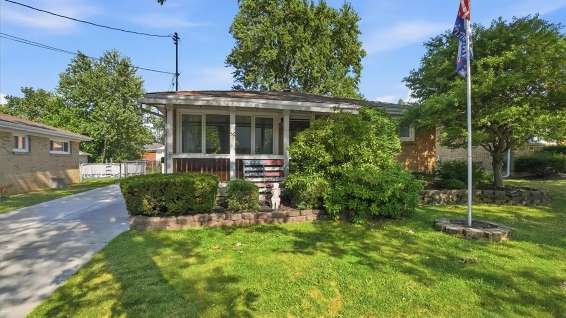 Property at 56 Brunswick Road, Lancaster, NY 14043 3