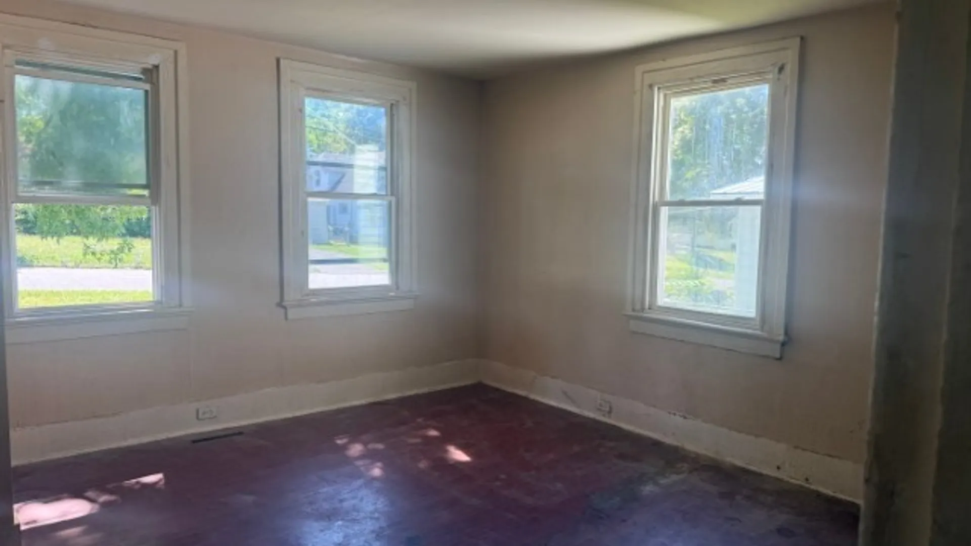 Property at 919 Danforth Street, Syracuse, NY 13208 7
