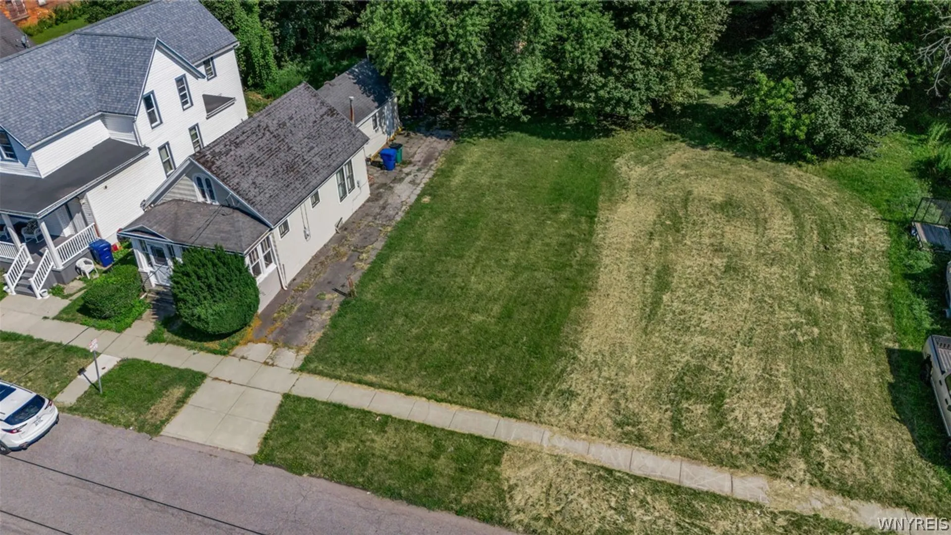 Property at 176 Dodge Street, Buffalo, NY 14209 5