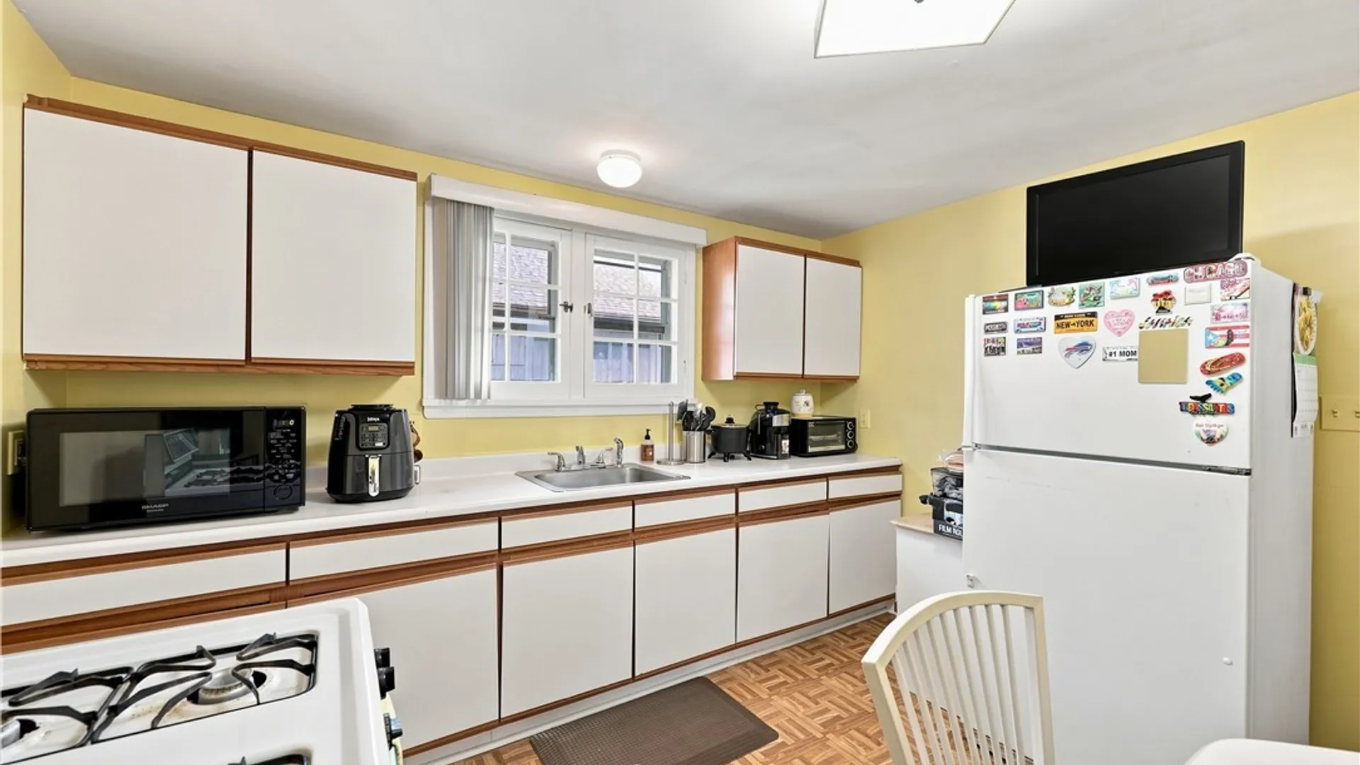 Property at 341 Davidson Avenue, Buffalo, NY 14215 15