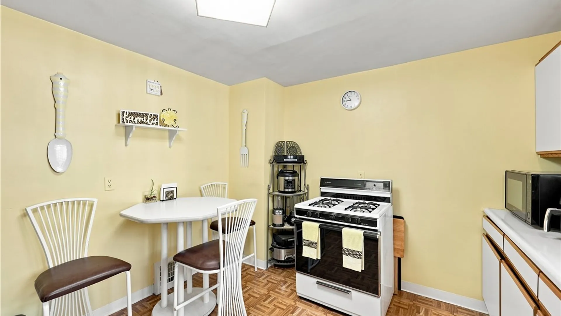 Property at 341 Davidson Avenue, Buffalo, NY 14215 16