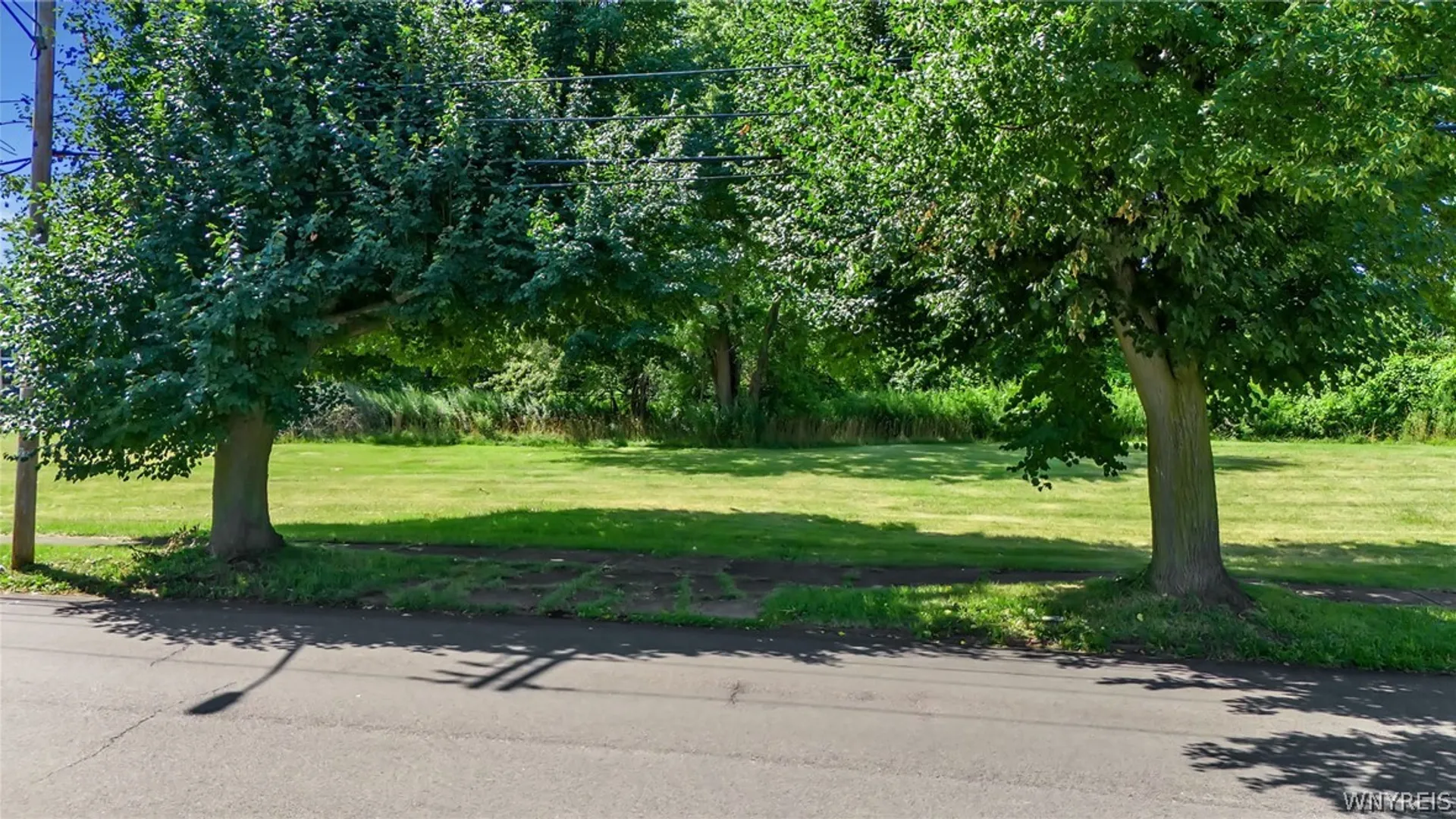 Property at 839 S Division Street, Buffalo, NY 14210 4