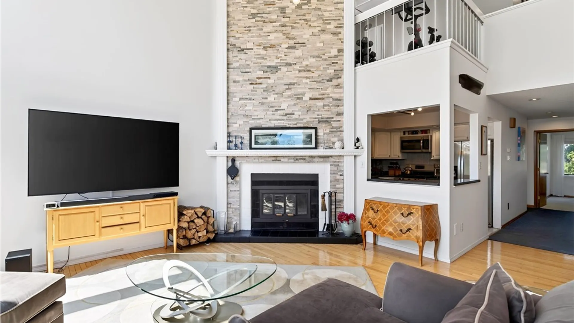 Property at 15 Harbour Pointe, Buffalo, NY 14202 9