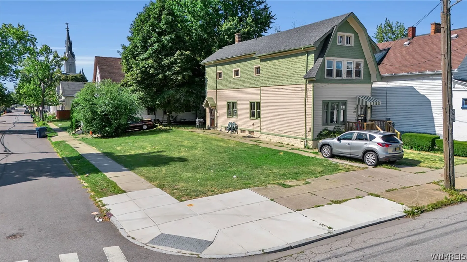 Property at 687 Best Street, Buffalo, NY 14211 6