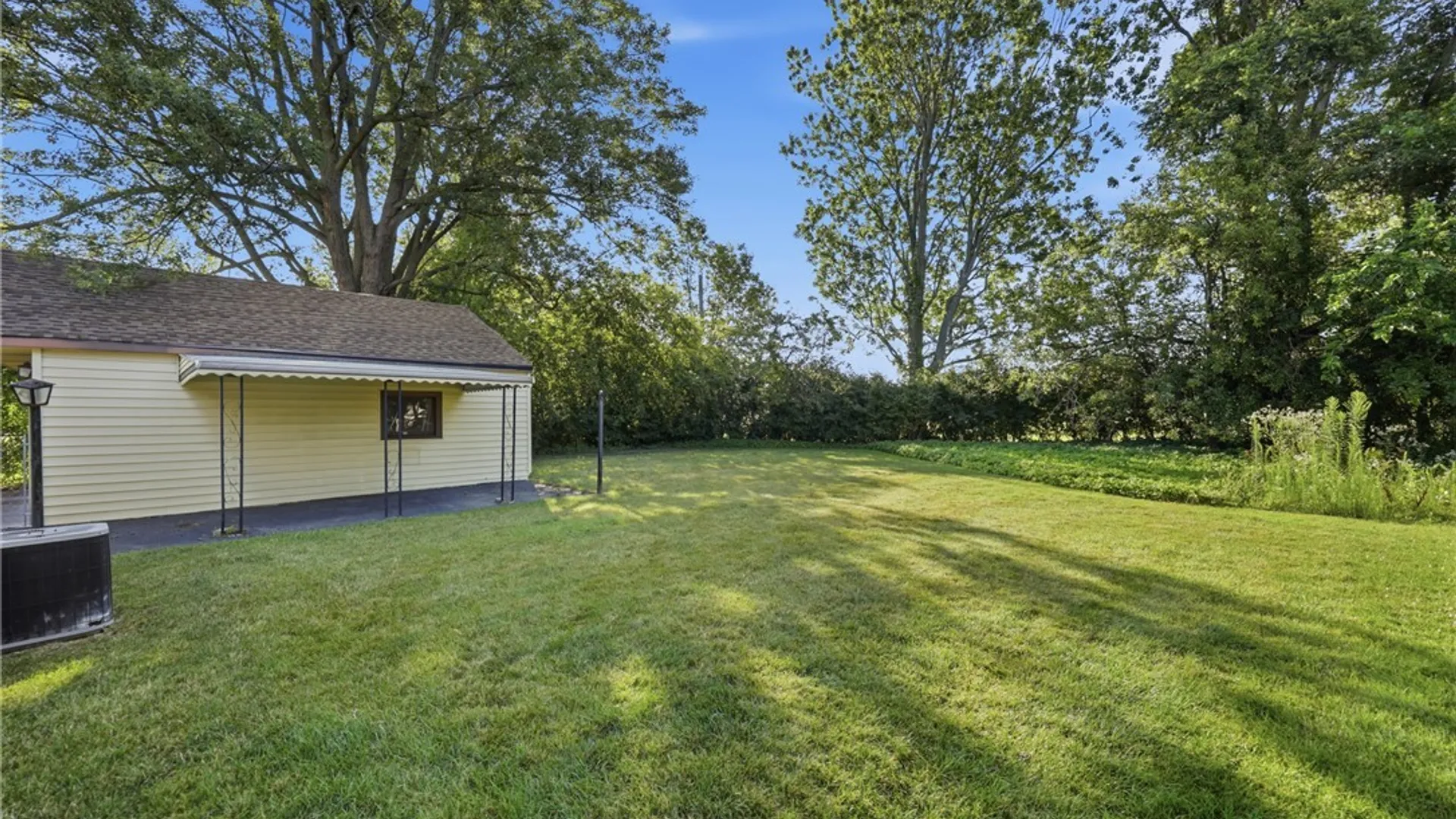 Property at 182 Bennington Road, Amherst, NY 14226 37