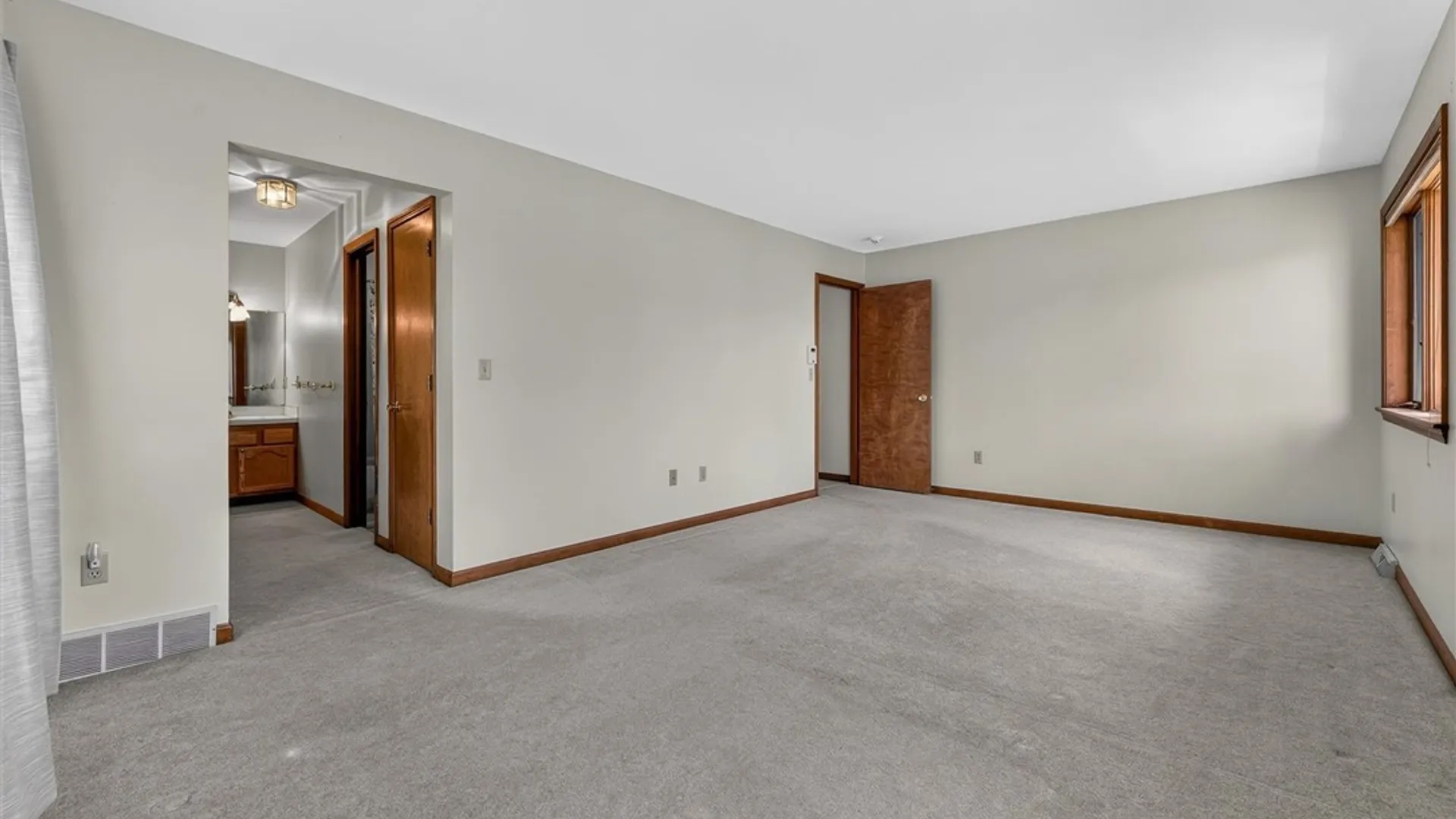 Property at 431 Summerhaven Drive, Manlius, NY 13057 15