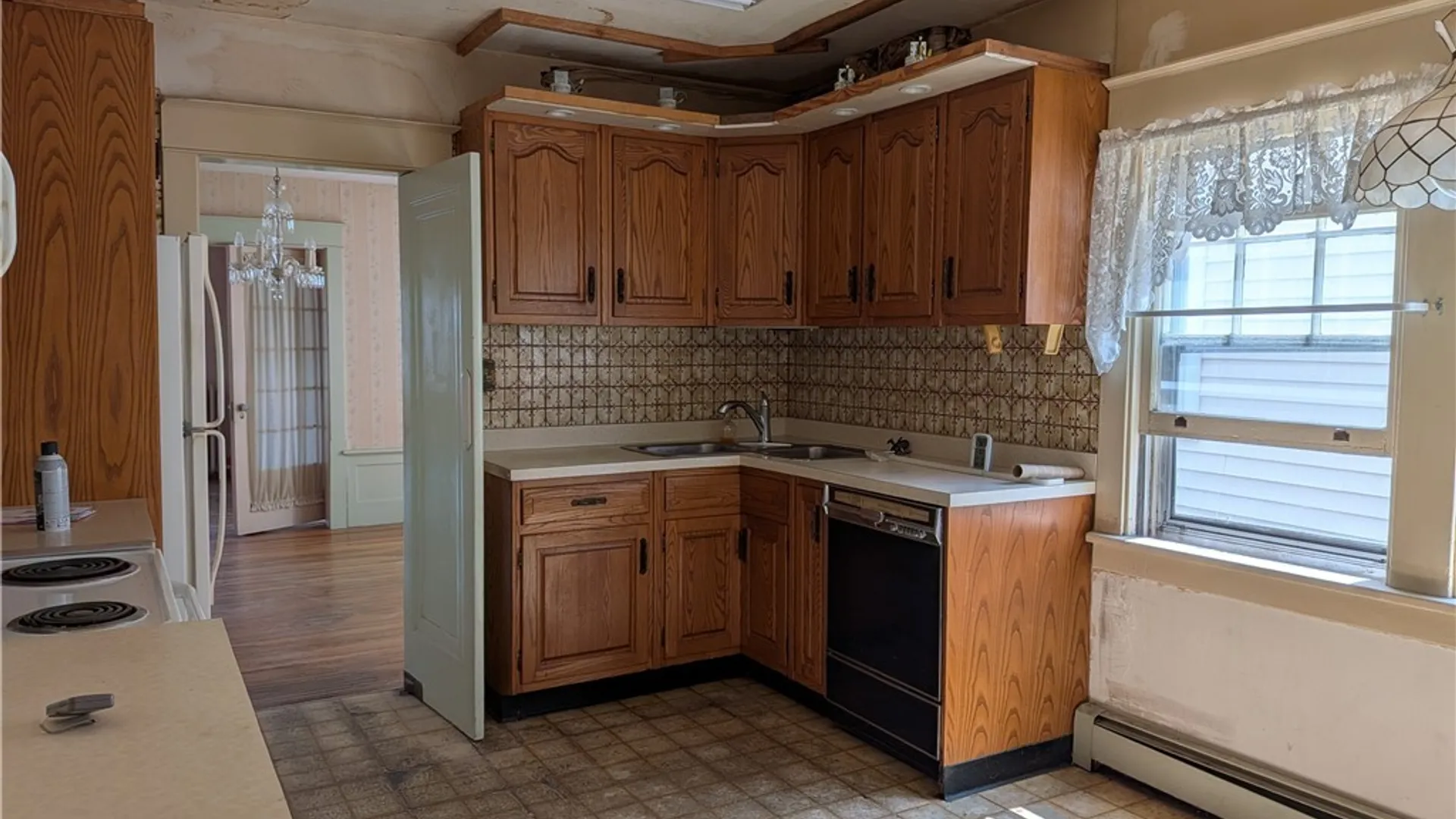 Property at 148 Colvin Avenue, Buffalo, NY 14216 9