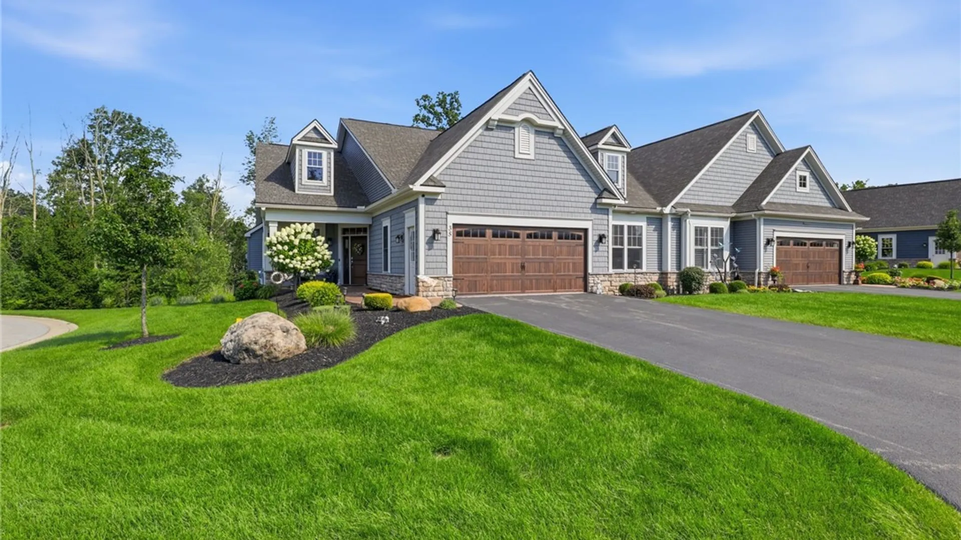 Property at 35 Greenpoint Trail, Pittsford, NY 14534 4