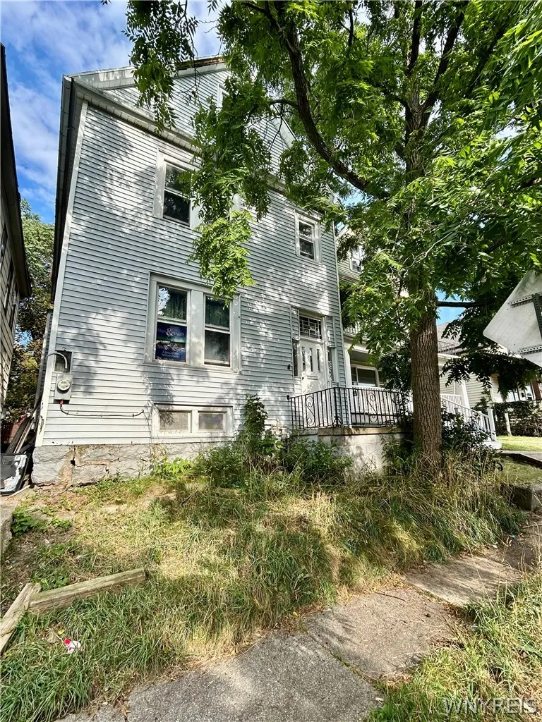 Property at 49 Barry Place, Buffalo, NY 14213