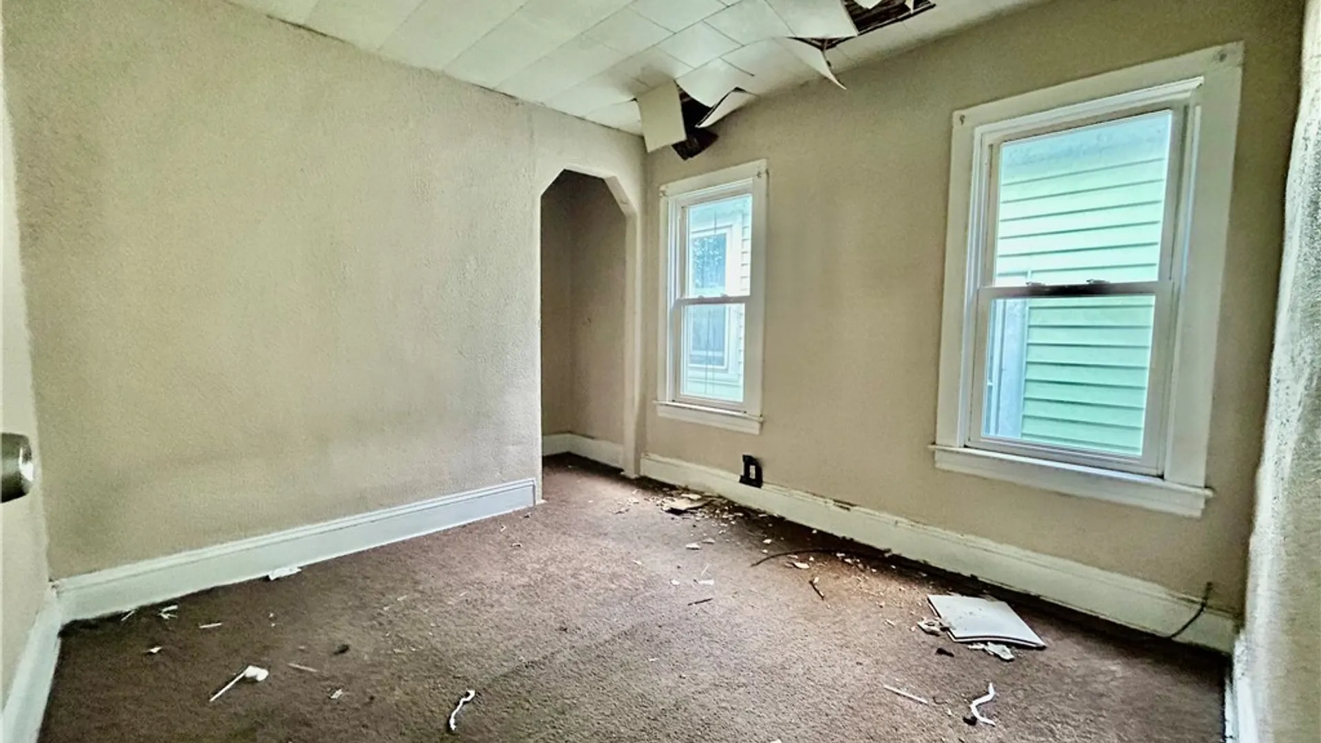 Property at 49 Barry Place, Buffalo, NY 14213 10
