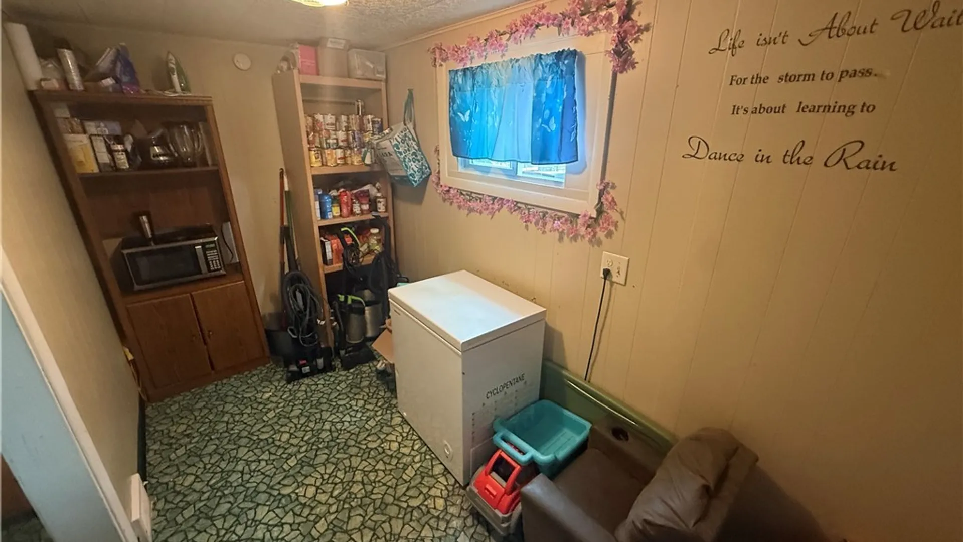Property at 2769 Falls Street, Niagara Falls, NY 14303 12
