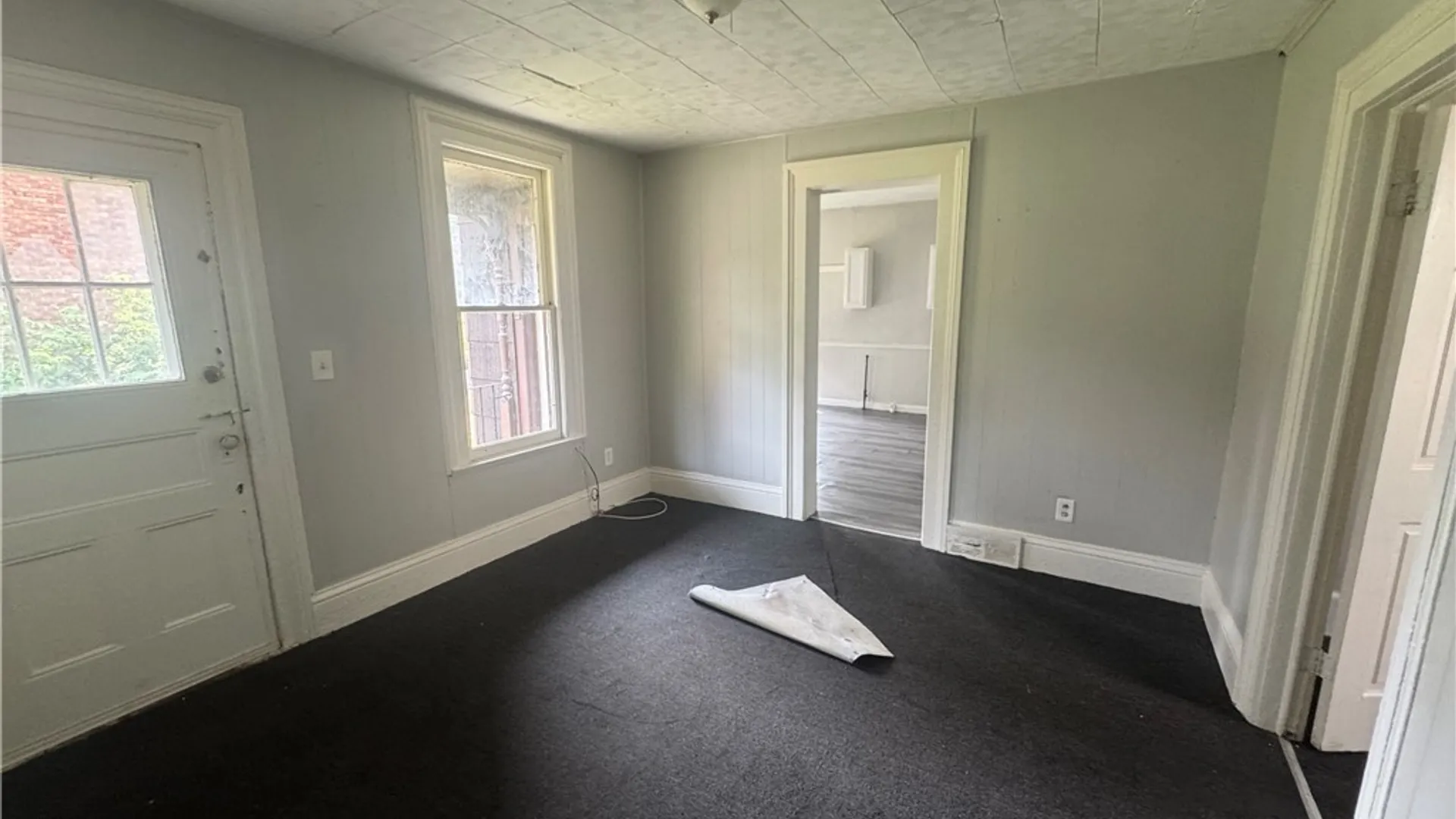Property at 1113 South Avenue, Niagara Falls, NY 14305 8