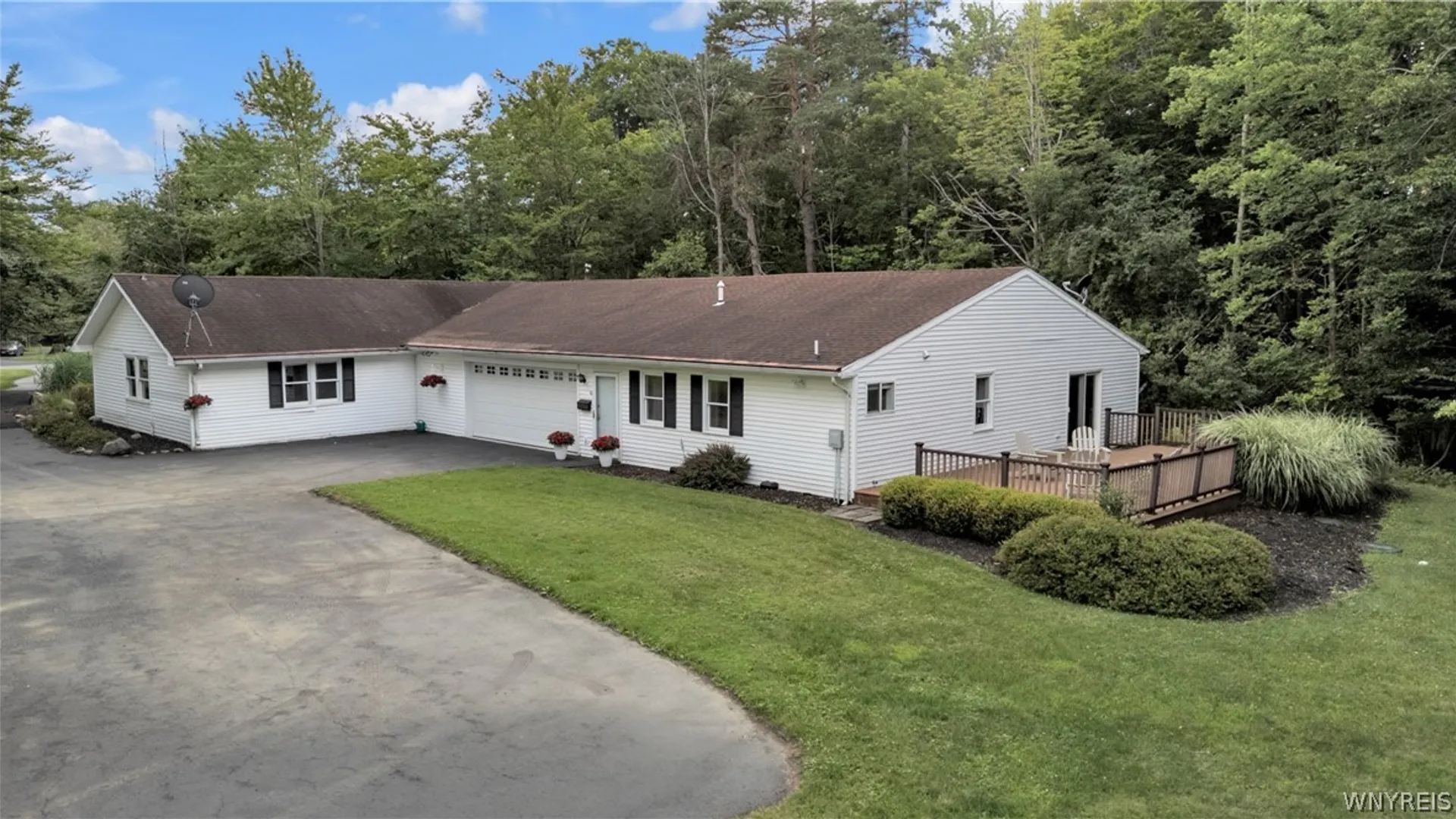 Property at 1304 Sweet Road, Aurora, NY 14052 44