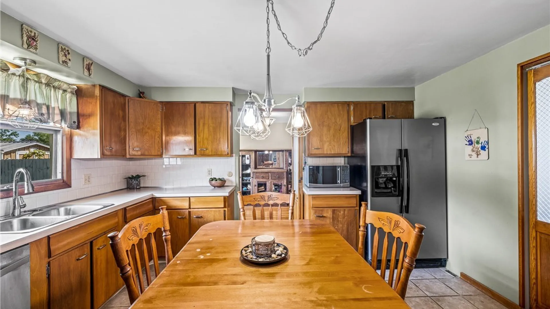 Property at 10 Meadow Lea Drive, Lancaster, NY 14086 15