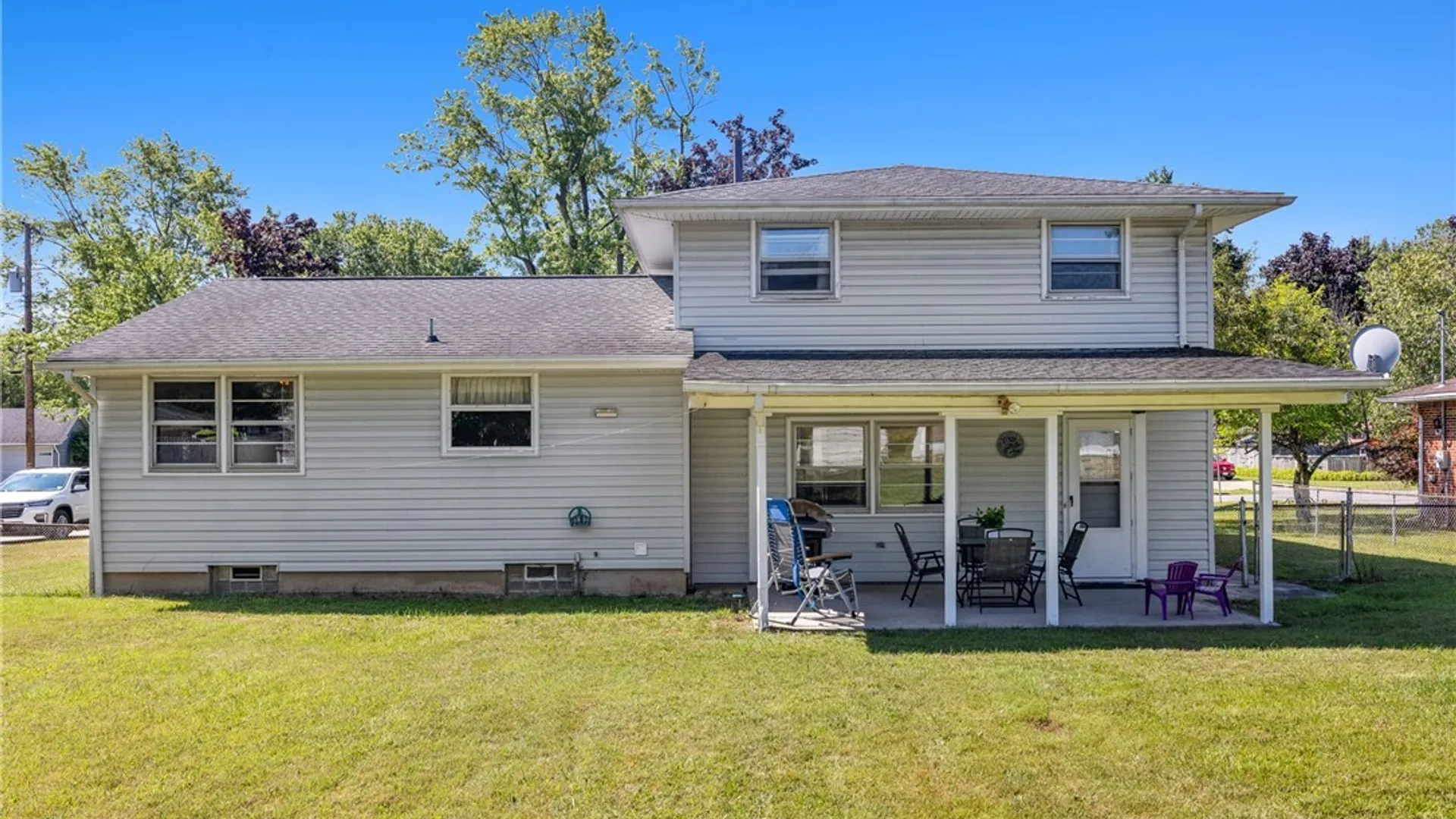 Property at 10 Meadow Lea Drive, Lancaster, NY 14086 37