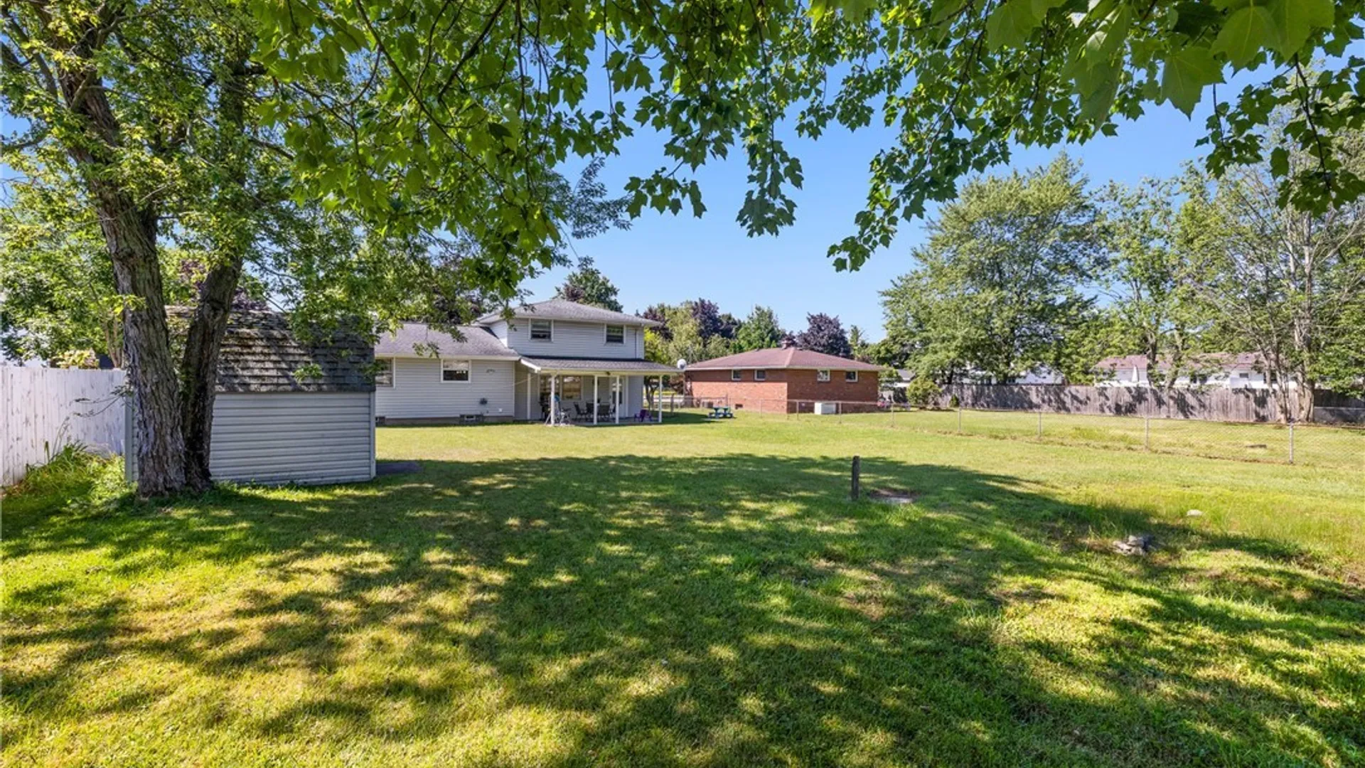 Property at 10 Meadow Lea Drive, Lancaster, NY 14086 38