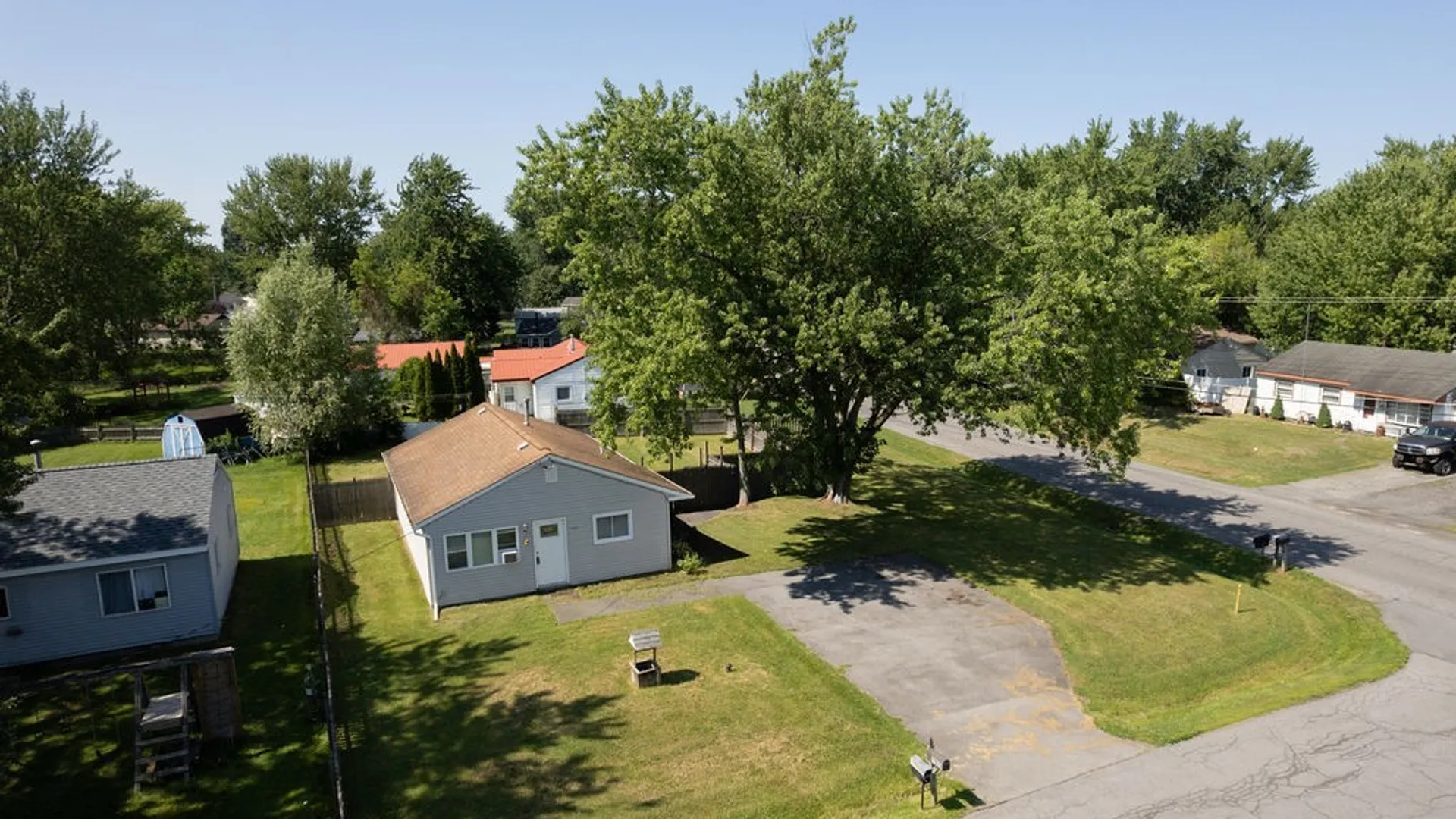 Property at 7925 Galileo Circle, Cicero, NY 13030 3