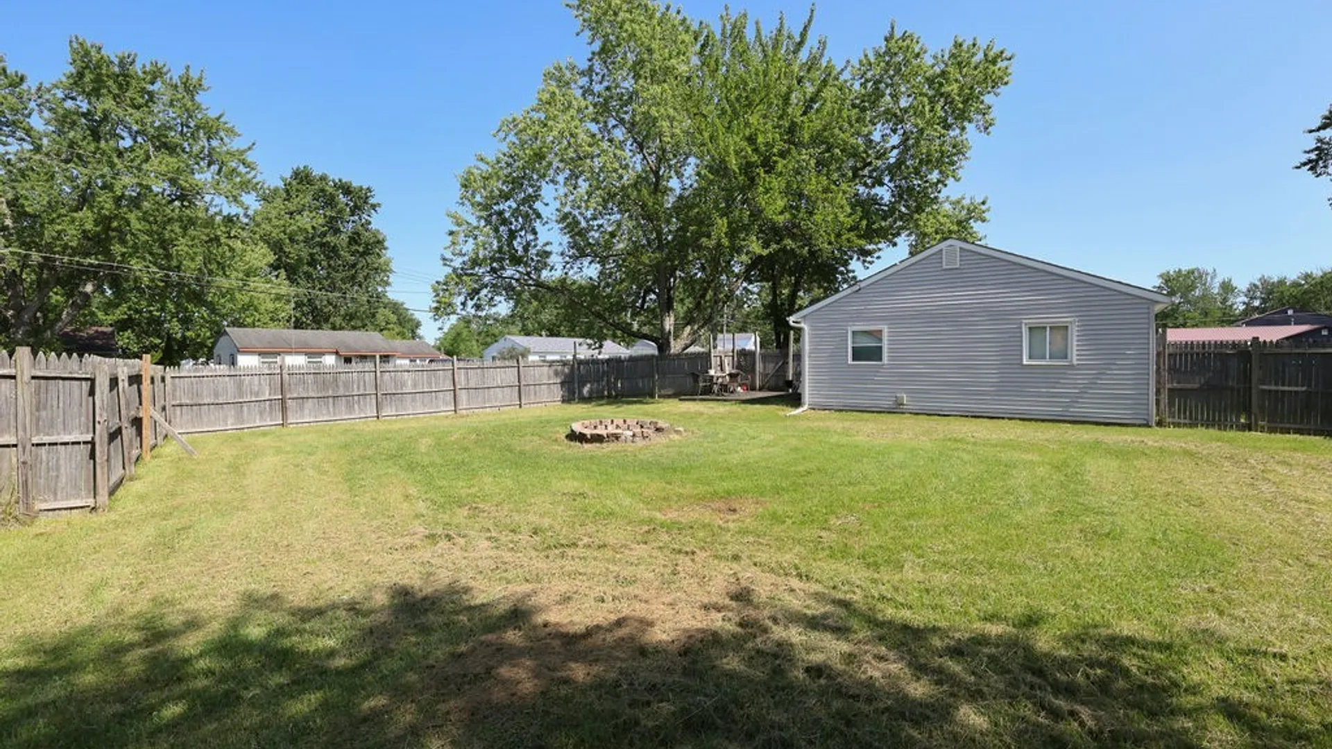 Property at 7925 Galileo Circle, Cicero, NY 13030 5