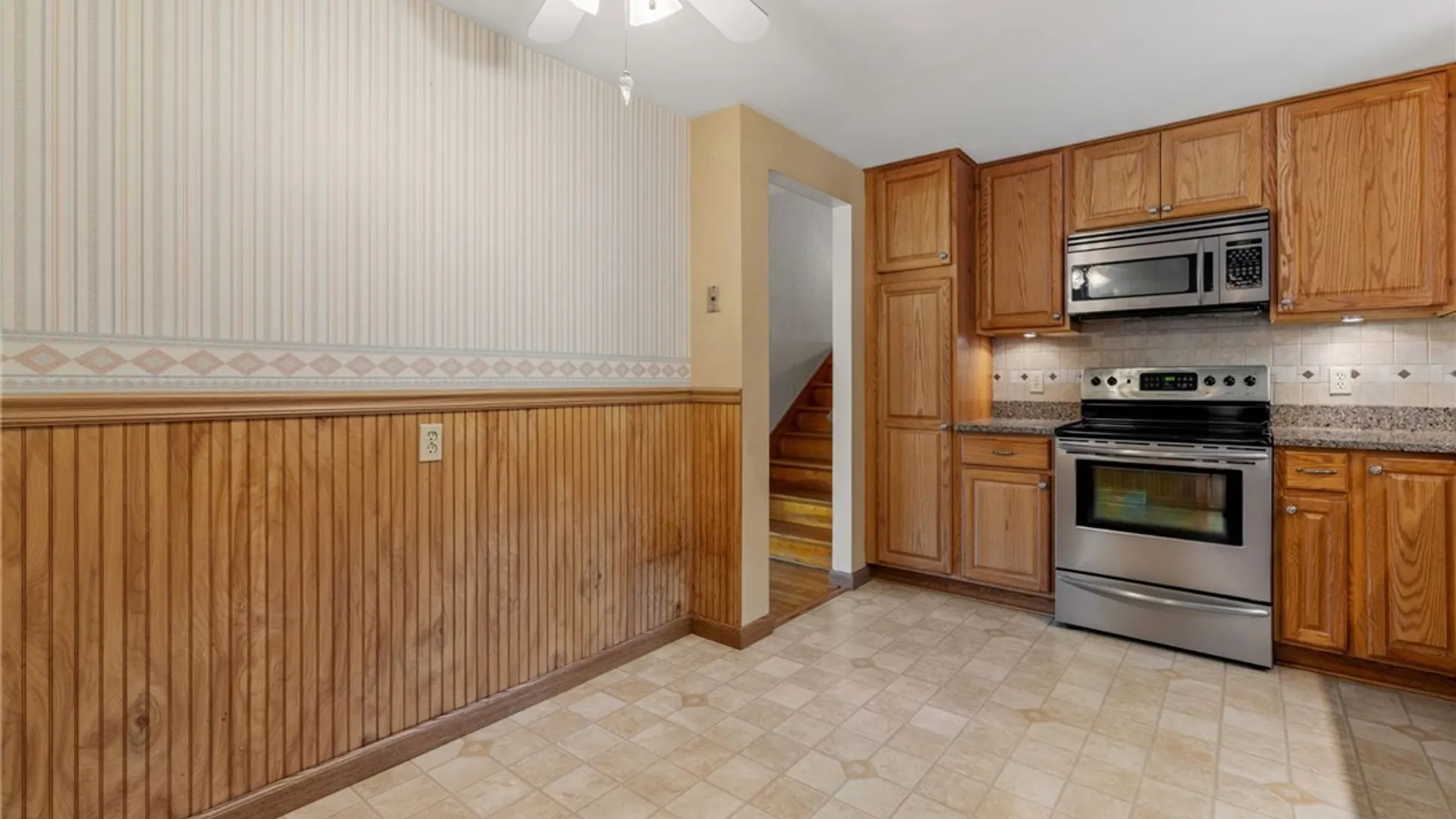 Property at 203 Oakridge Drive, Camillus, NY 13031 16