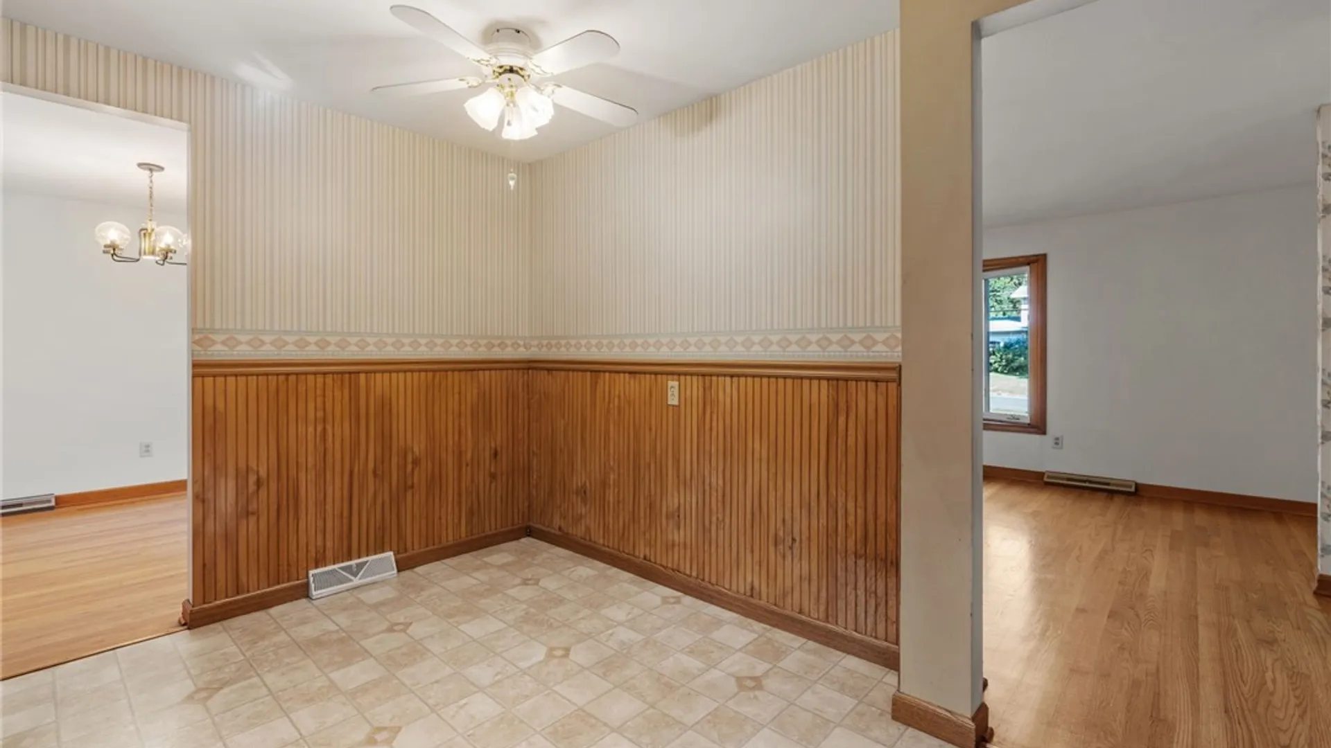 Property at 203 Oakridge Drive, Camillus, NY 13031 17