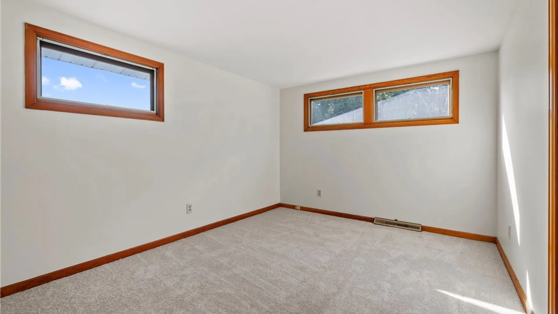 Property at 203 Oakridge Drive, Camillus, NY 13031 25