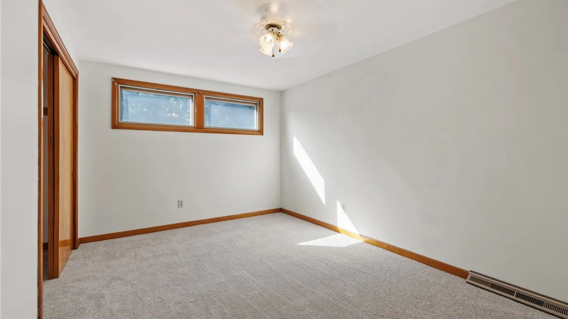 Property at 203 Oakridge Drive, Camillus, NY 13031 27