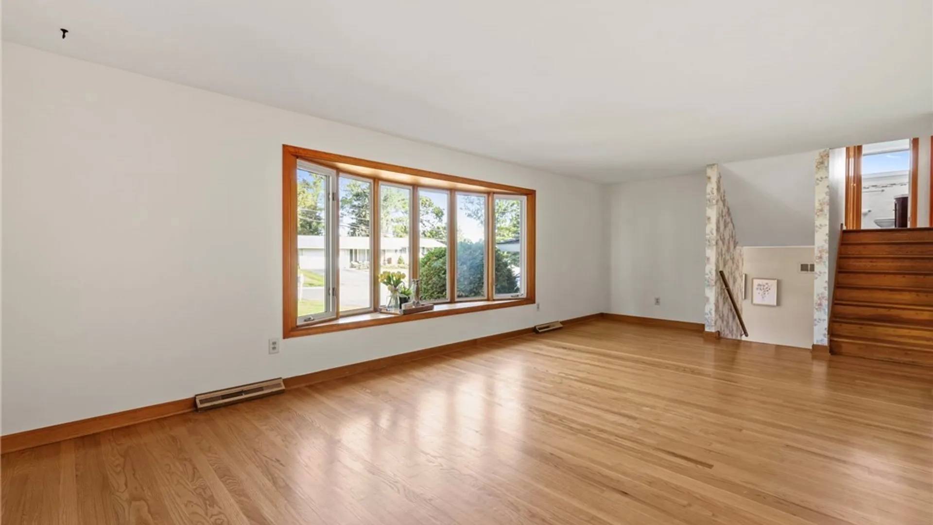 Property at 203 Oakridge Drive, Camillus, NY 13031 4