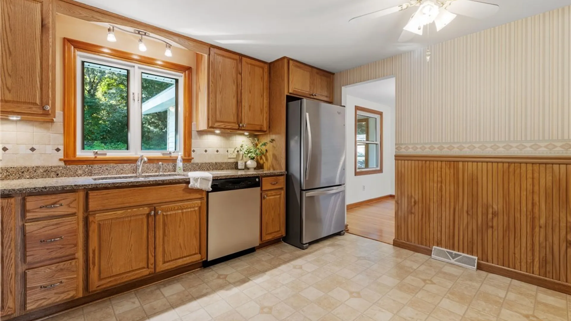 Property at 203 Oakridge Drive, Camillus, NY 13031 12