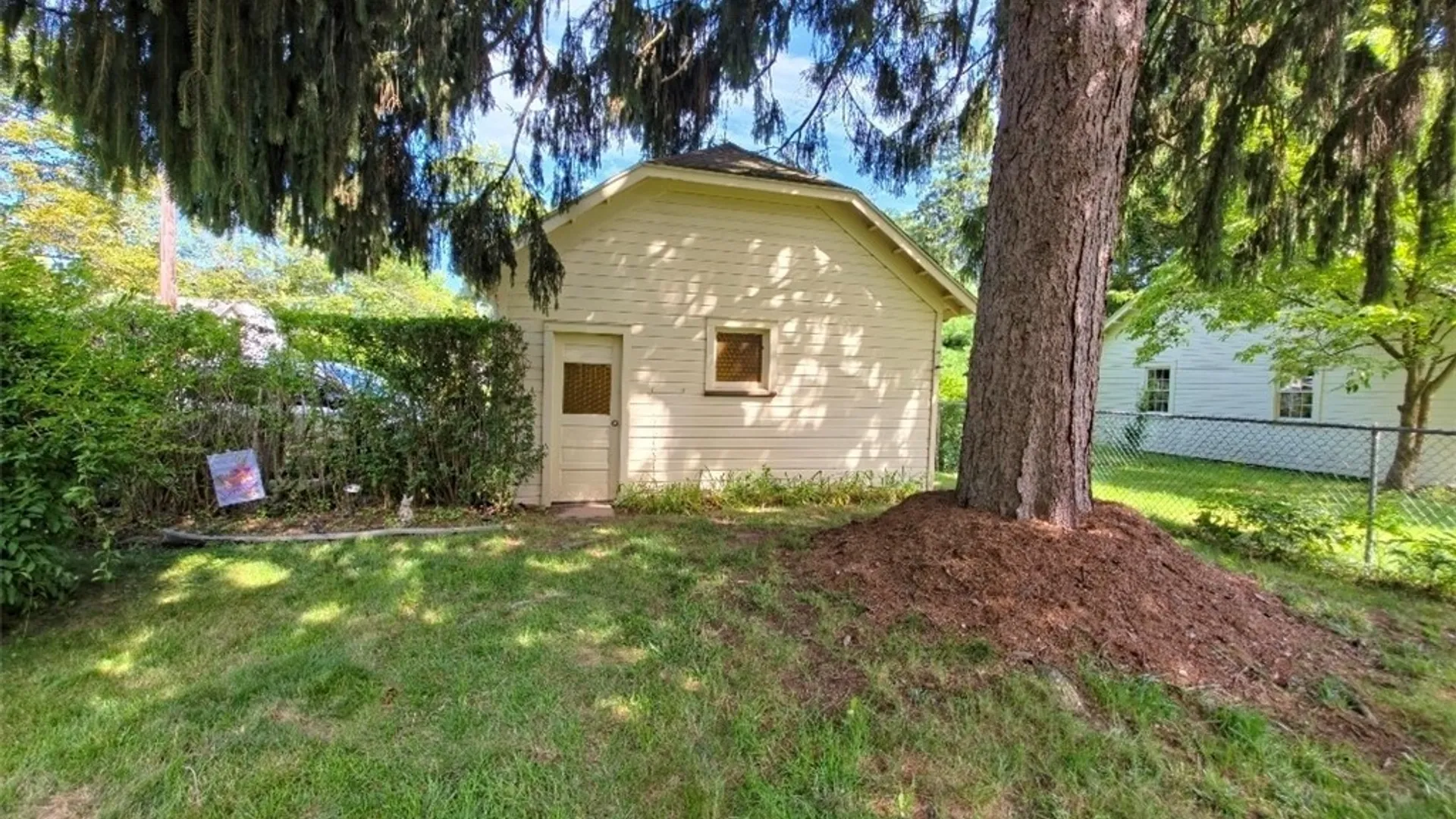 Property at 660 W Washington Avenue, Elmira City, NY 14901 9