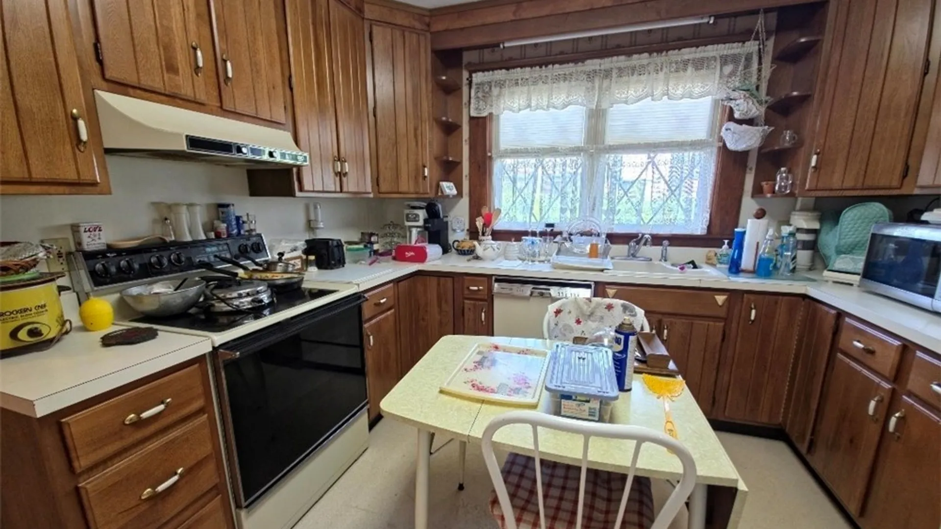 Property at 660 W Washington Avenue, Elmira City, NY 14901 14