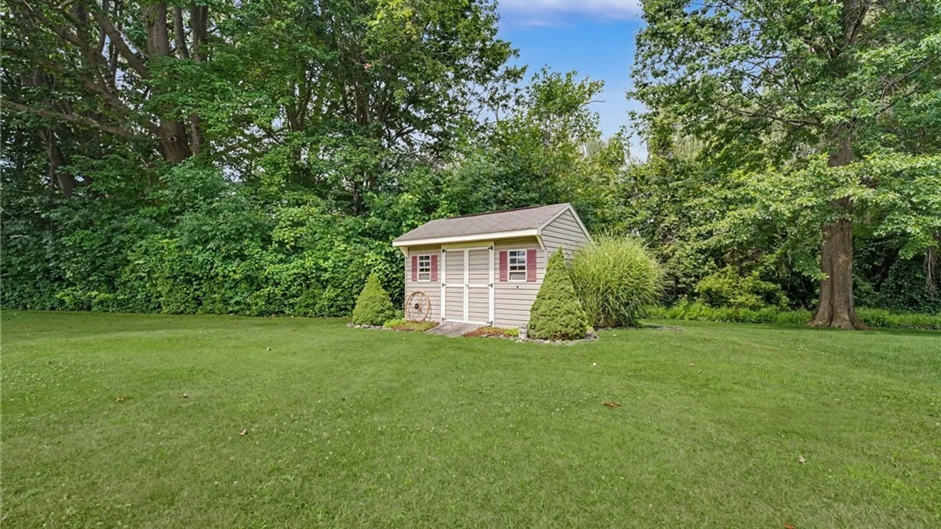 Property at 100 Wayne Avenue, Amherst, NY 14228 39