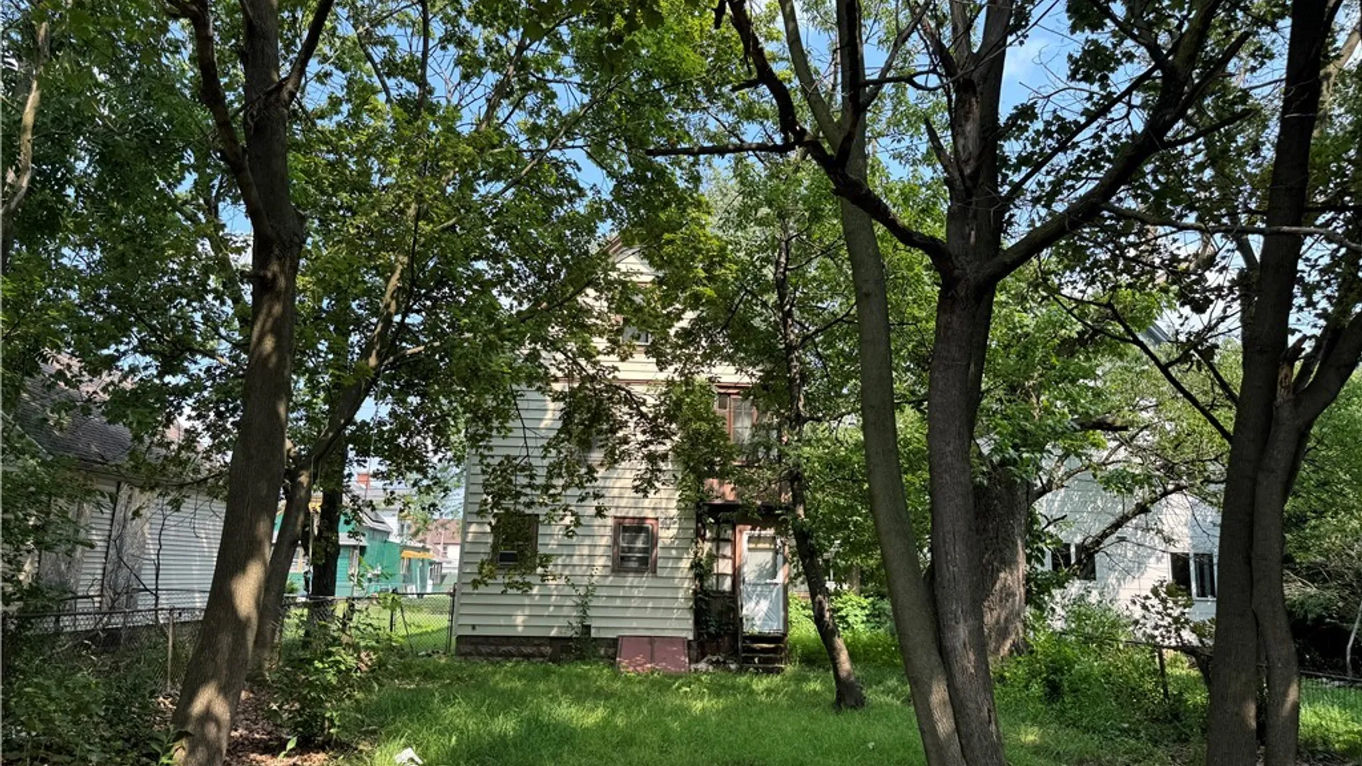Property at 828 15th Street, Niagara Falls, NY 14301 4