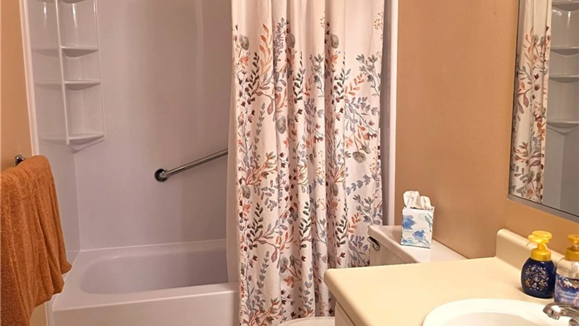 Property at 43B Foxberry Drive, Amherst, NY 14068 16