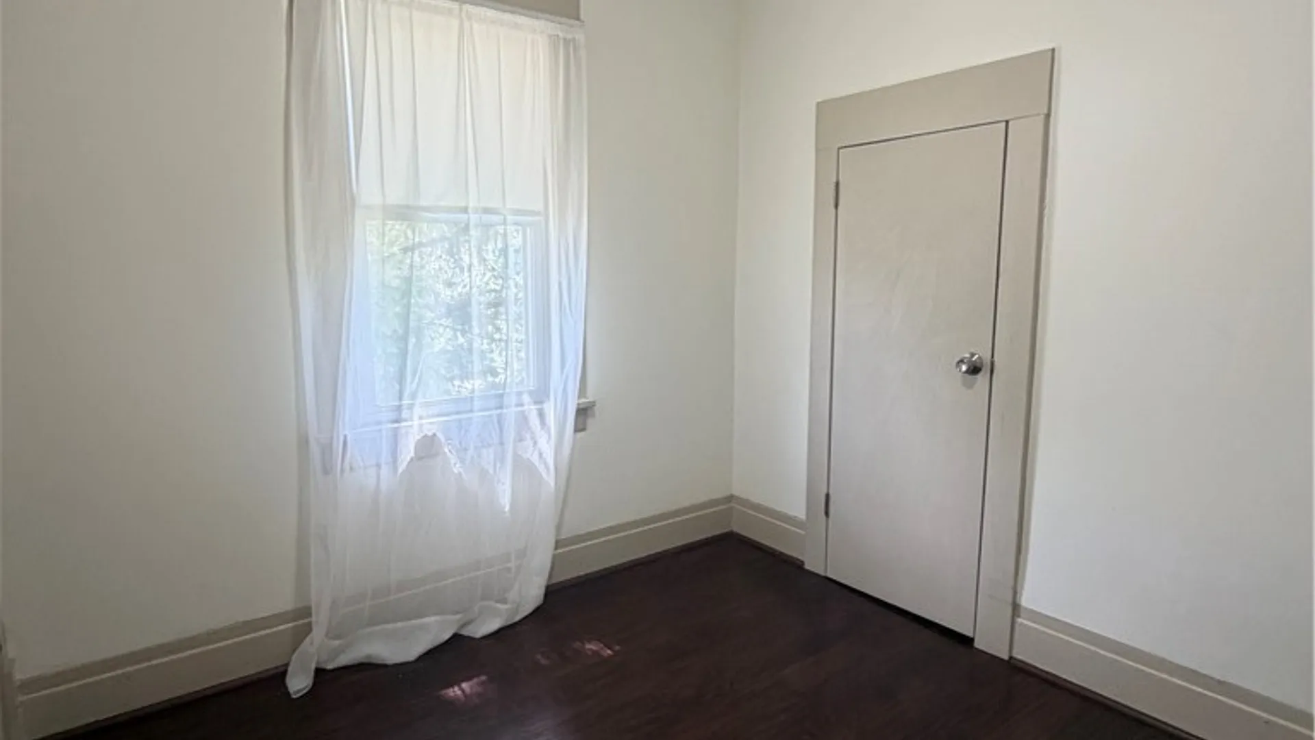 Property at 80 Meadow Place, Cheektowaga, NY 14225 4