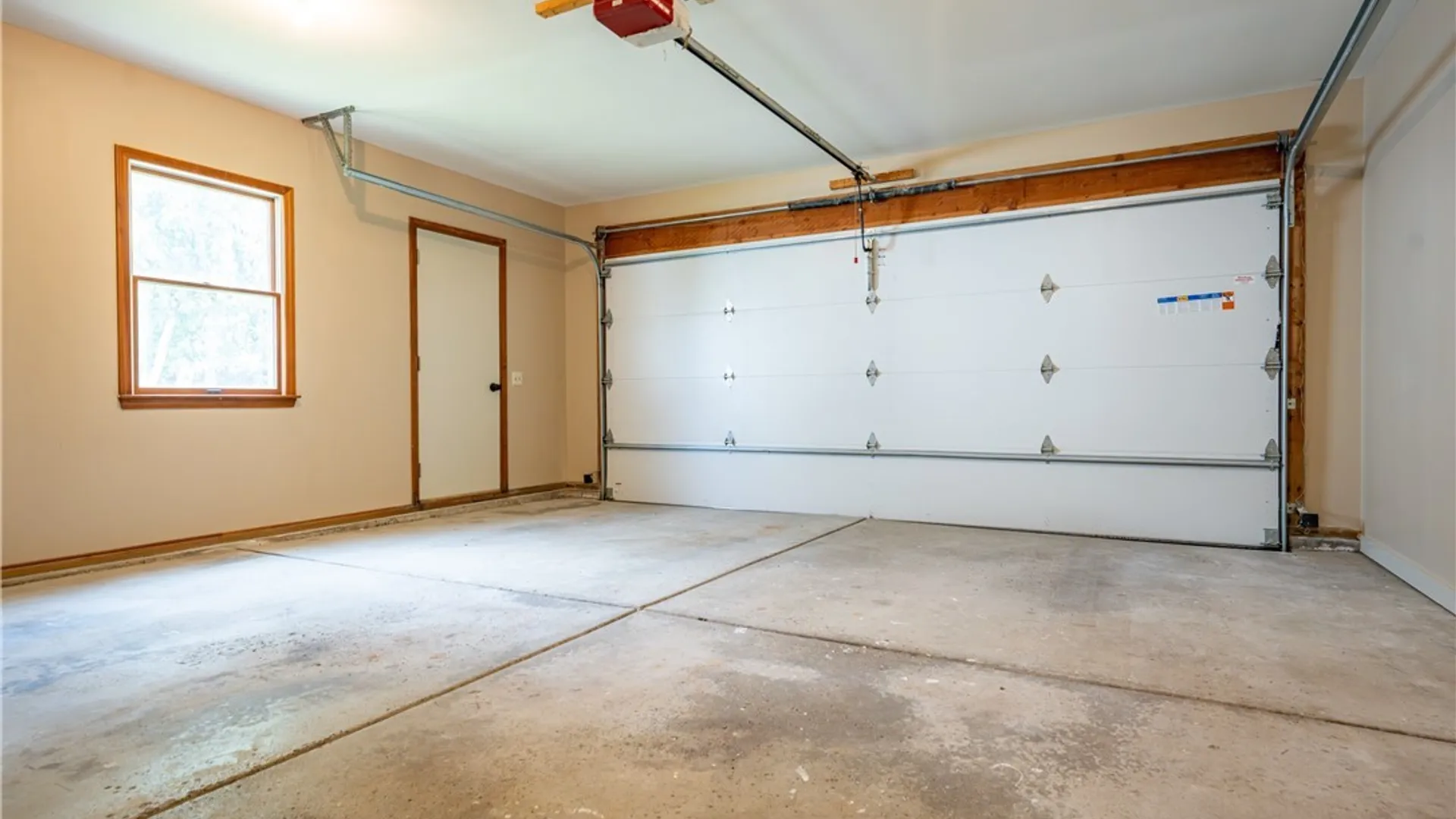 Property at 38 Hampton Court, Lancaster, NY 14086 39