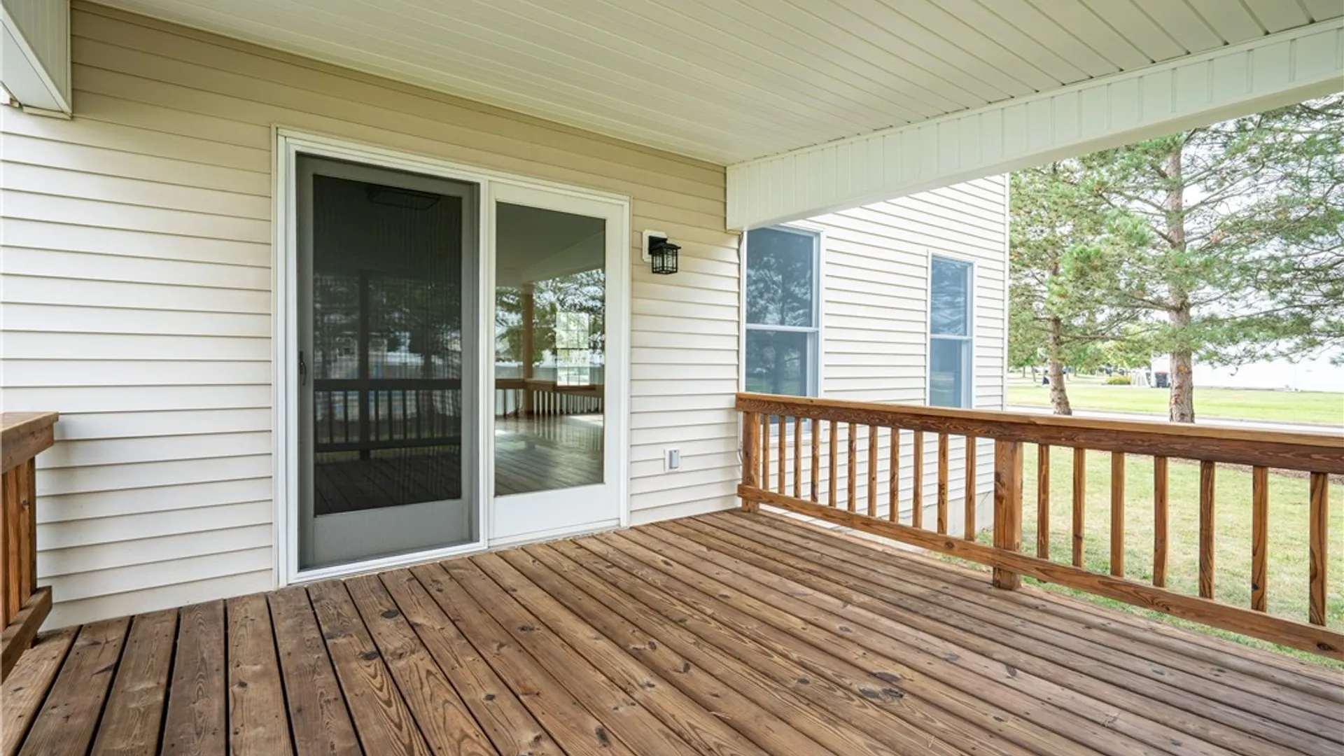 Property at 38 Hampton Court, Lancaster, NY 14086 42