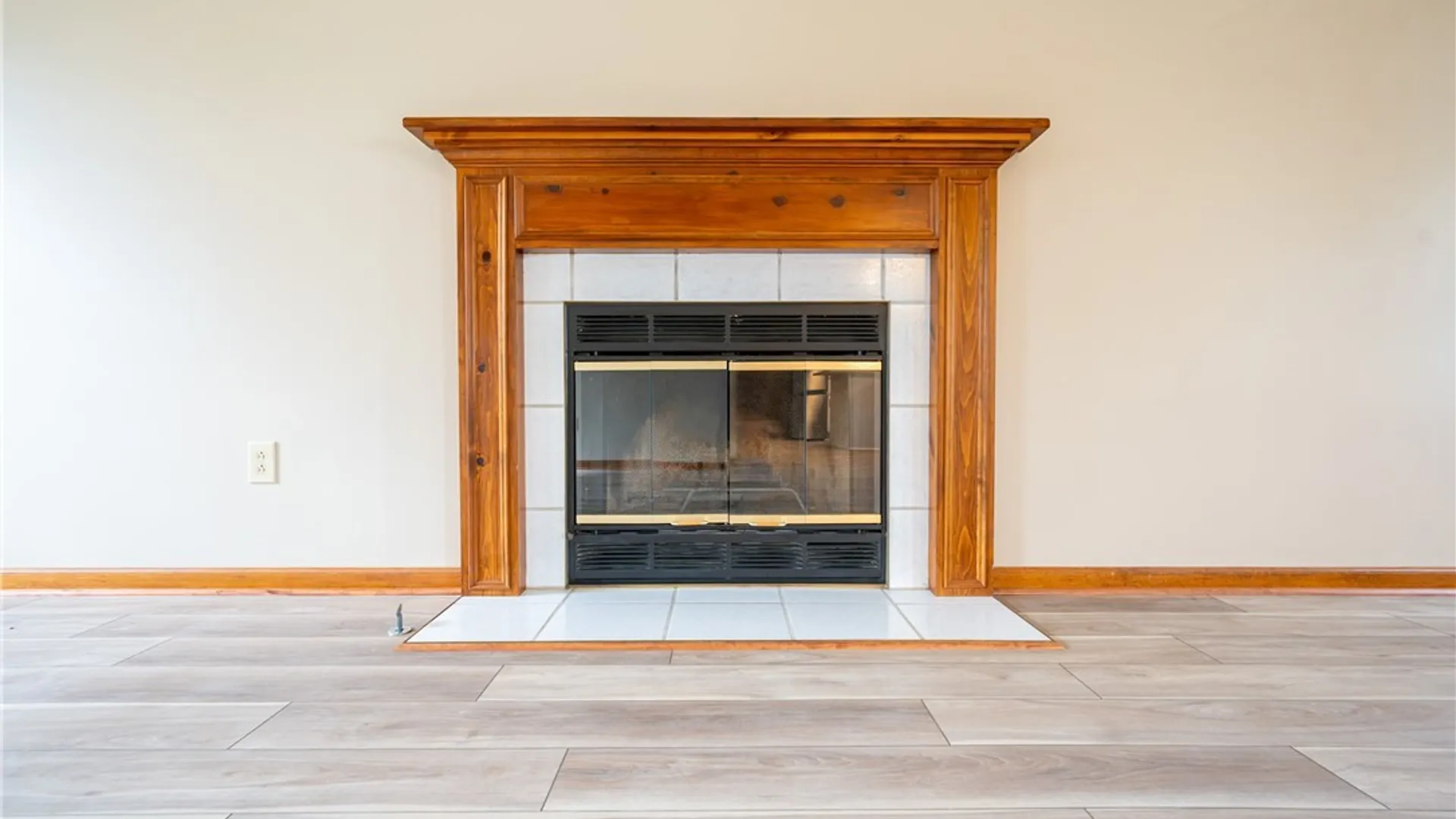 Property at 38 Hampton Court, Lancaster, NY 14086 13