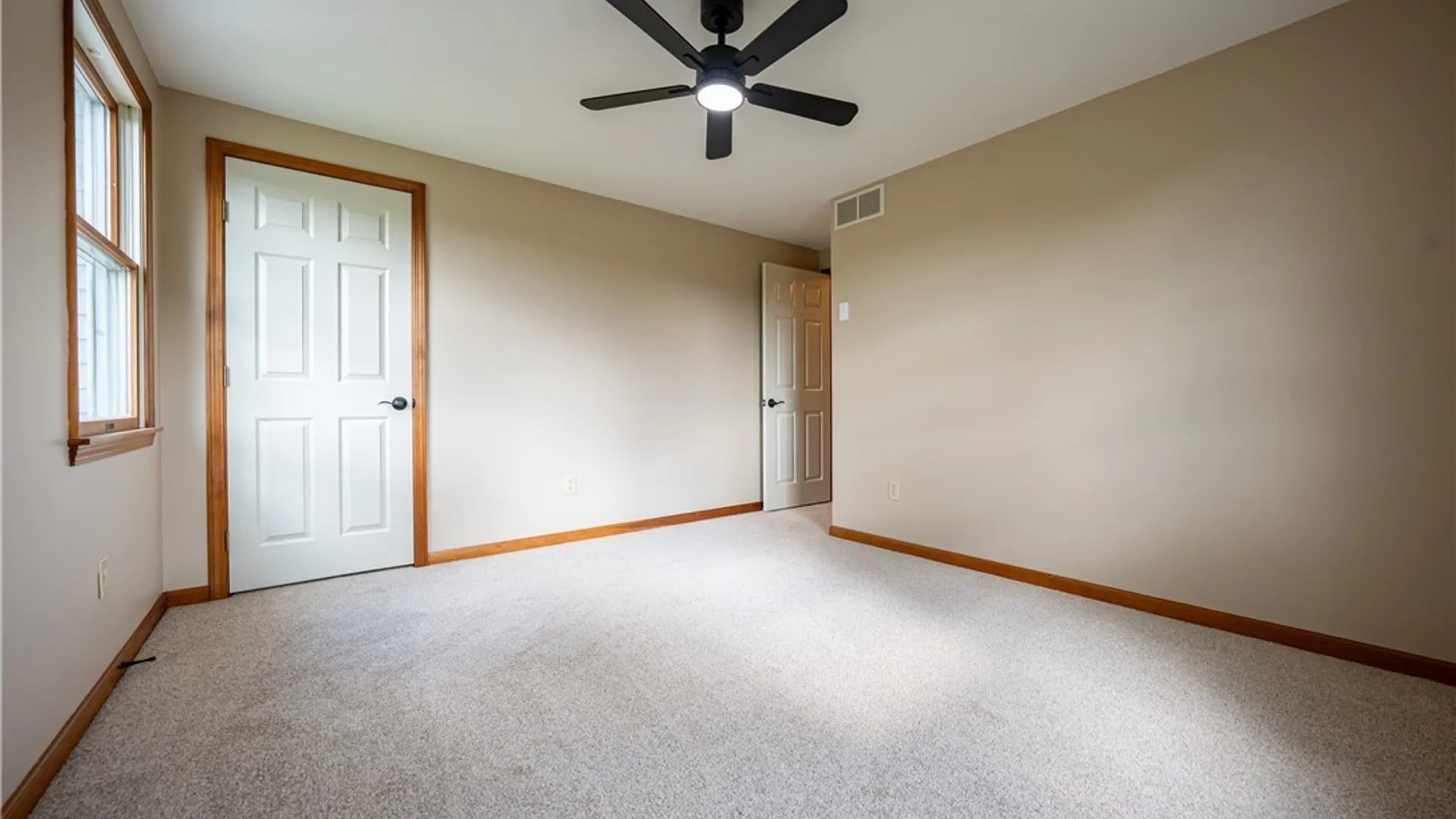 Property at 38 Hampton Court, Lancaster, NY 14086 25