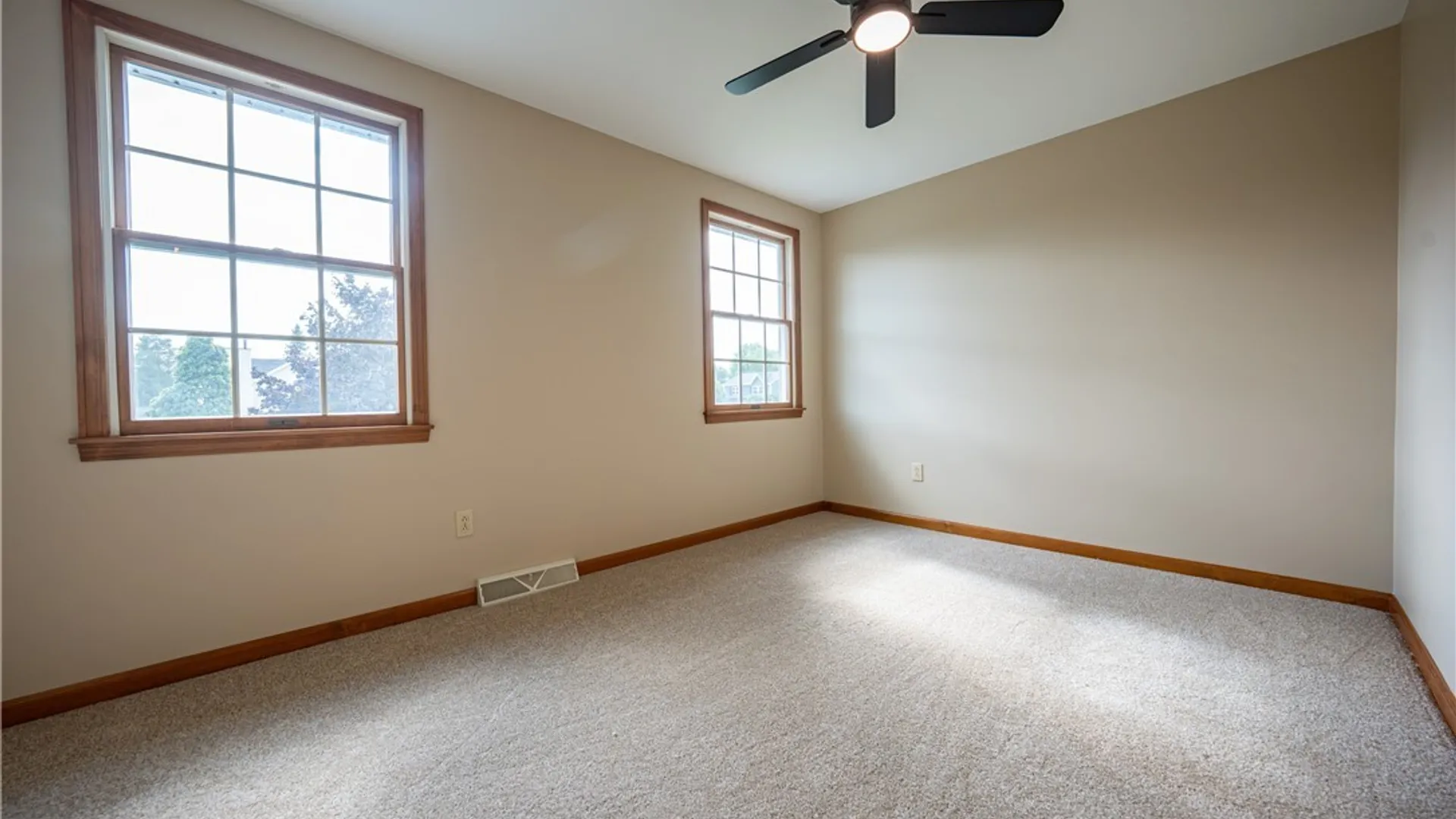 Property at 38 Hampton Court, Lancaster, NY 14086 26
