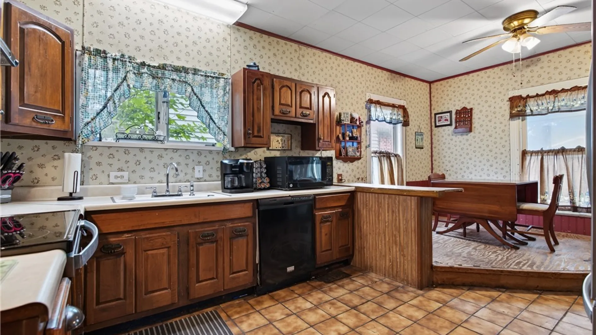 Property at 517-519 Main Street, Oneonta, NY 13820 5